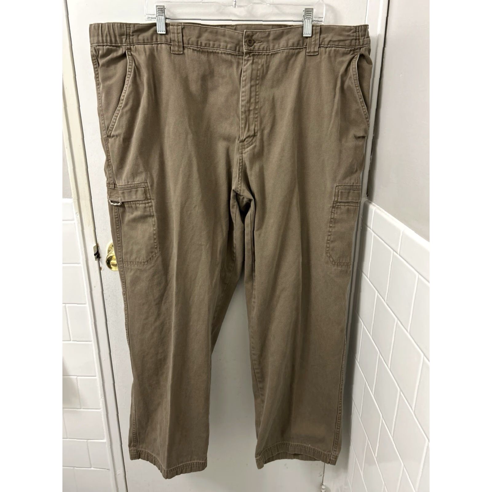 Vintage LL Bean Cargo Pants Mens 44x30 Brown Straight Leg Canvas 100% Cotton Workwear Casual Adjustable Waist Zipper Button Pockets Logo Relaxed Fit Size US 44 / EU 60 - 2 Thumbnail