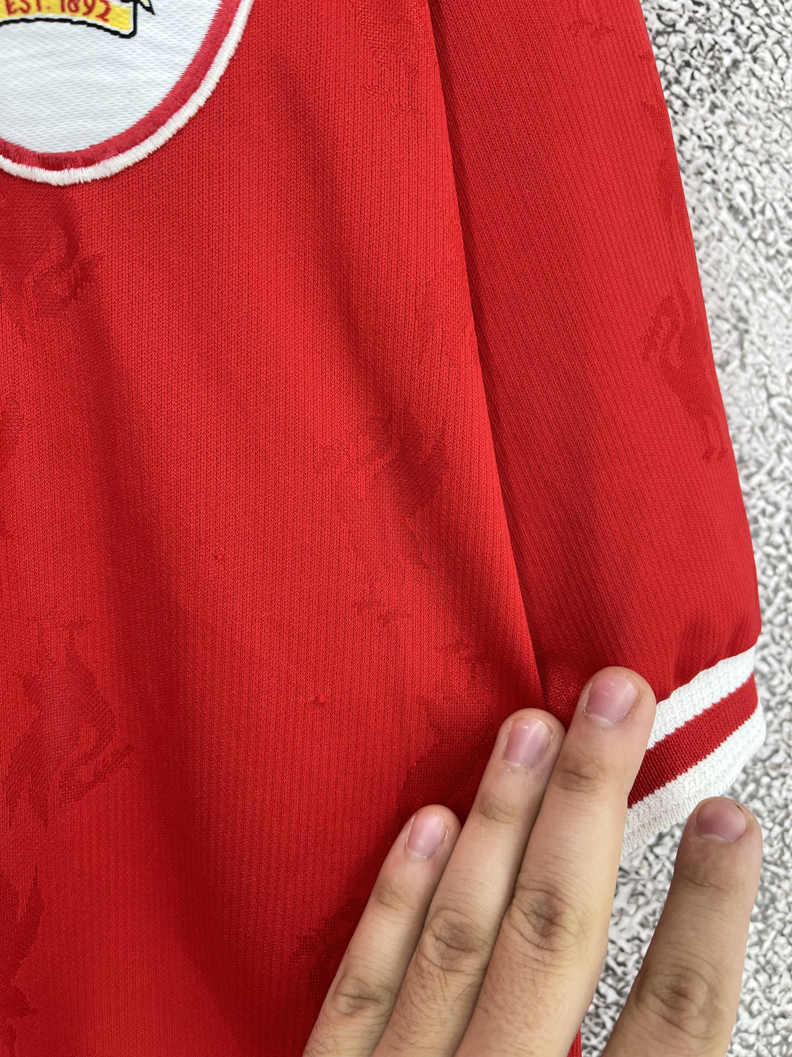 Reebok Liverpool FC 96/98 Home Jersey Reebok Carlsberg #10 UK Size US M / EU 48-50 / 2 - 14 Thumbnail