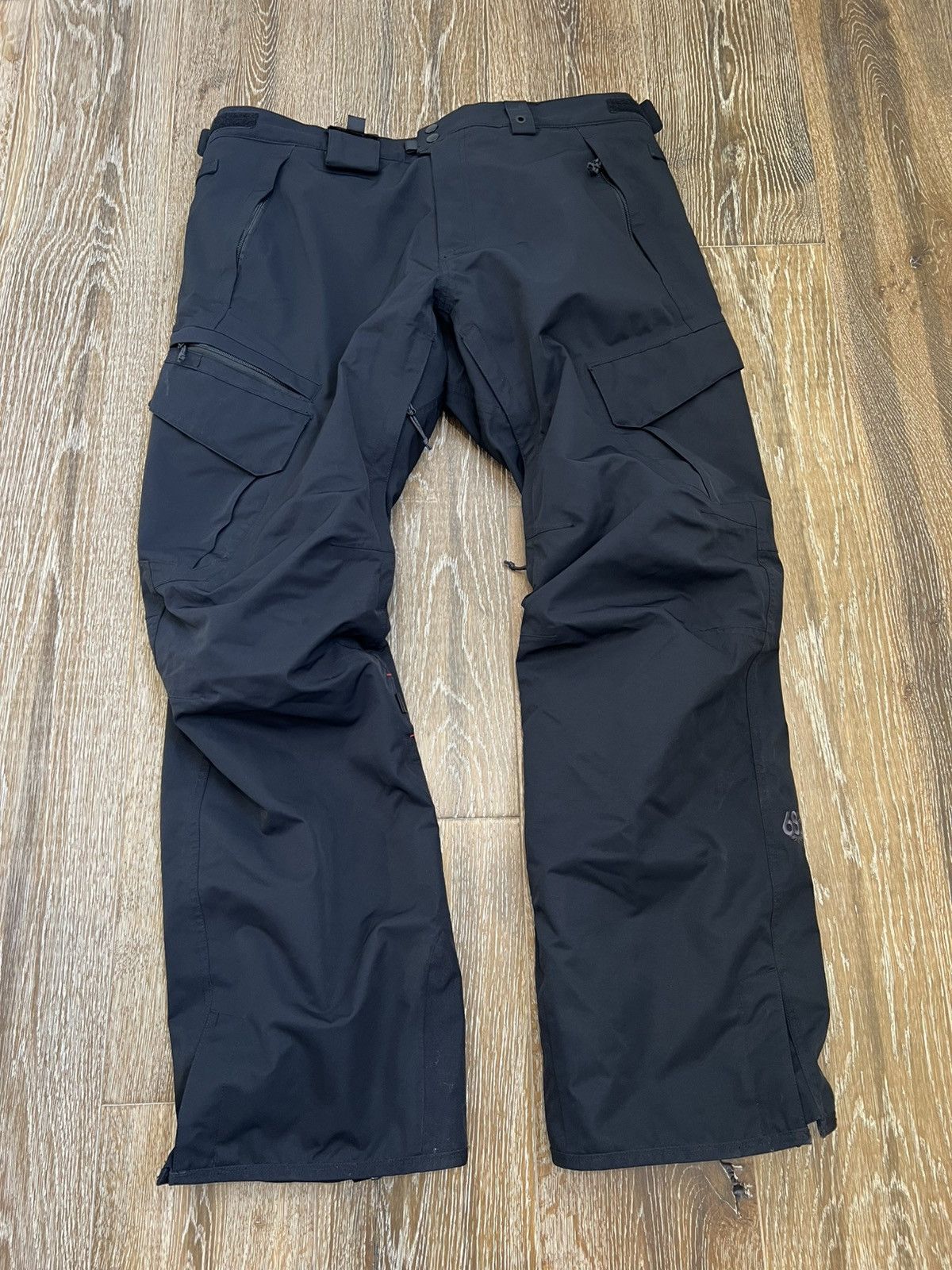 686 686 Men’s SMARTY 3-in-1 cargo pants Size US 36 / EU 52 - 1 Thumbnail