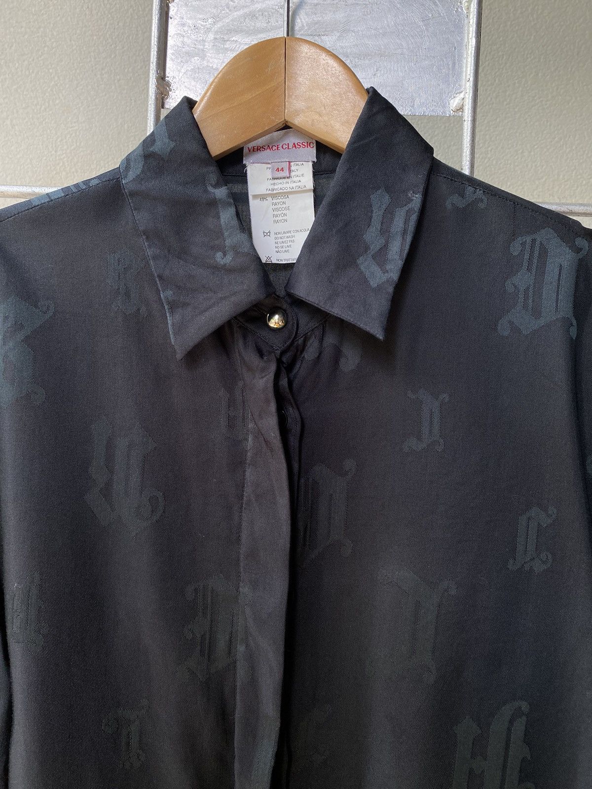 Versace VERSACE CLASSIC Rayon Black Shirt Size M / US 6-8 / IT 42-44 - 17 Thumbnail