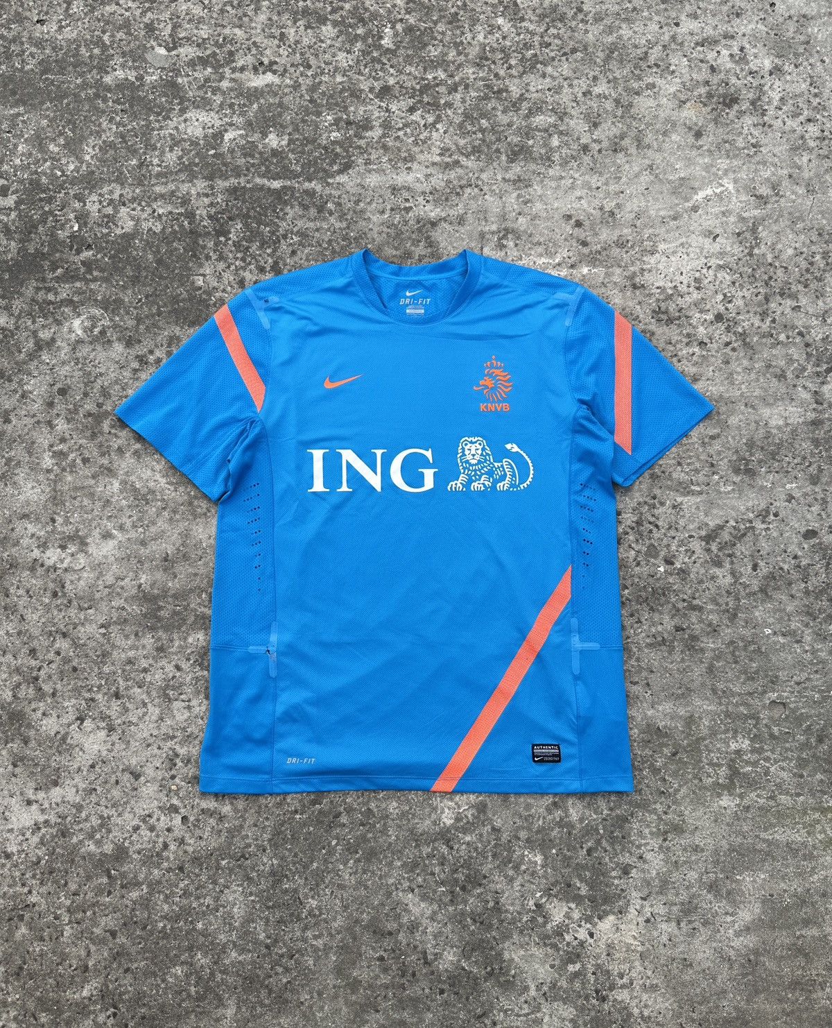 Vintage Vintage Nike Netherlands Soccer Jersey Blokecore Streetwear Size US XL / EU 56 / 4 - 1 Thumbnail