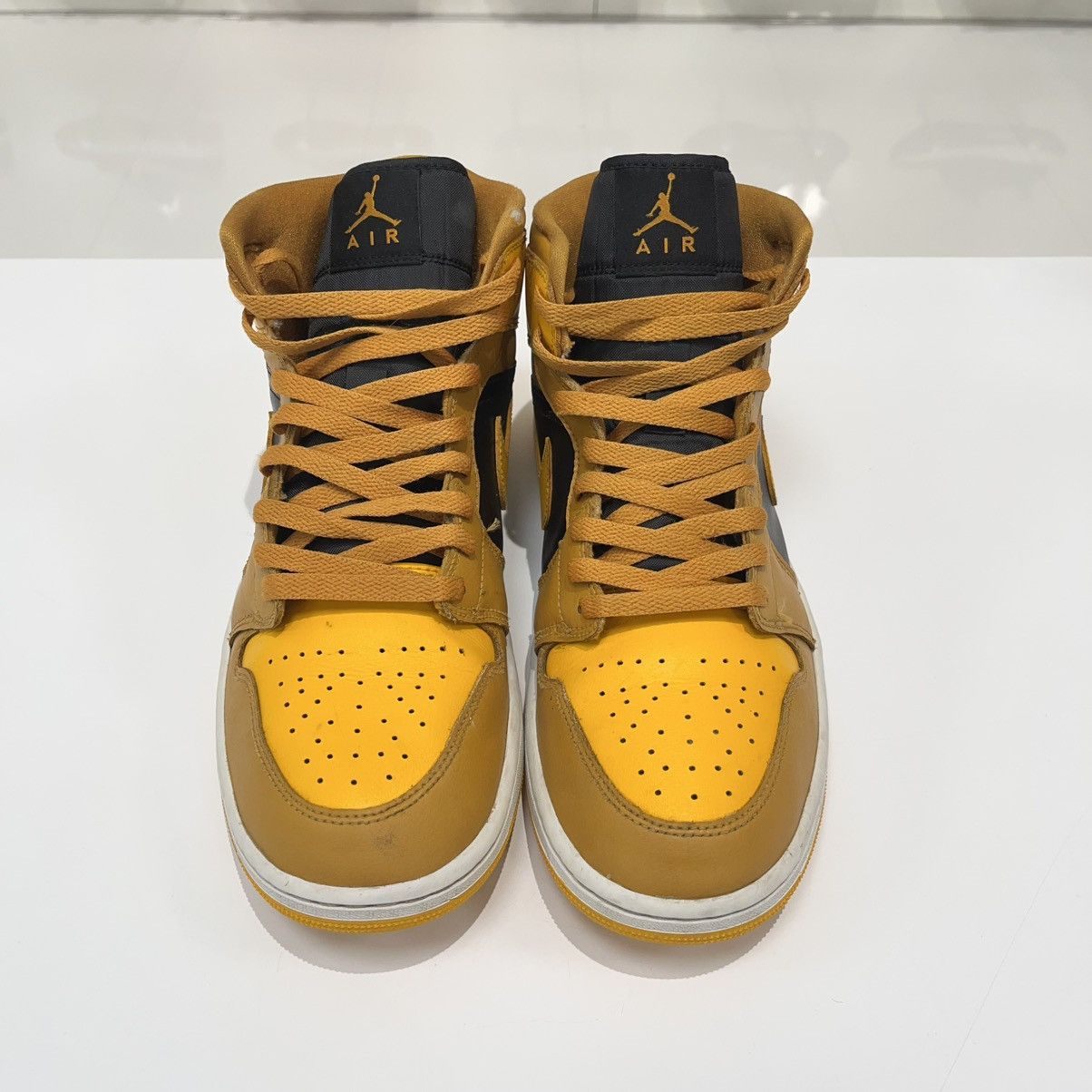 Nike Air Jordan 1 Mid Chutney Taxi (W) Size US 12 / IT 42 - 10 Thumbnail