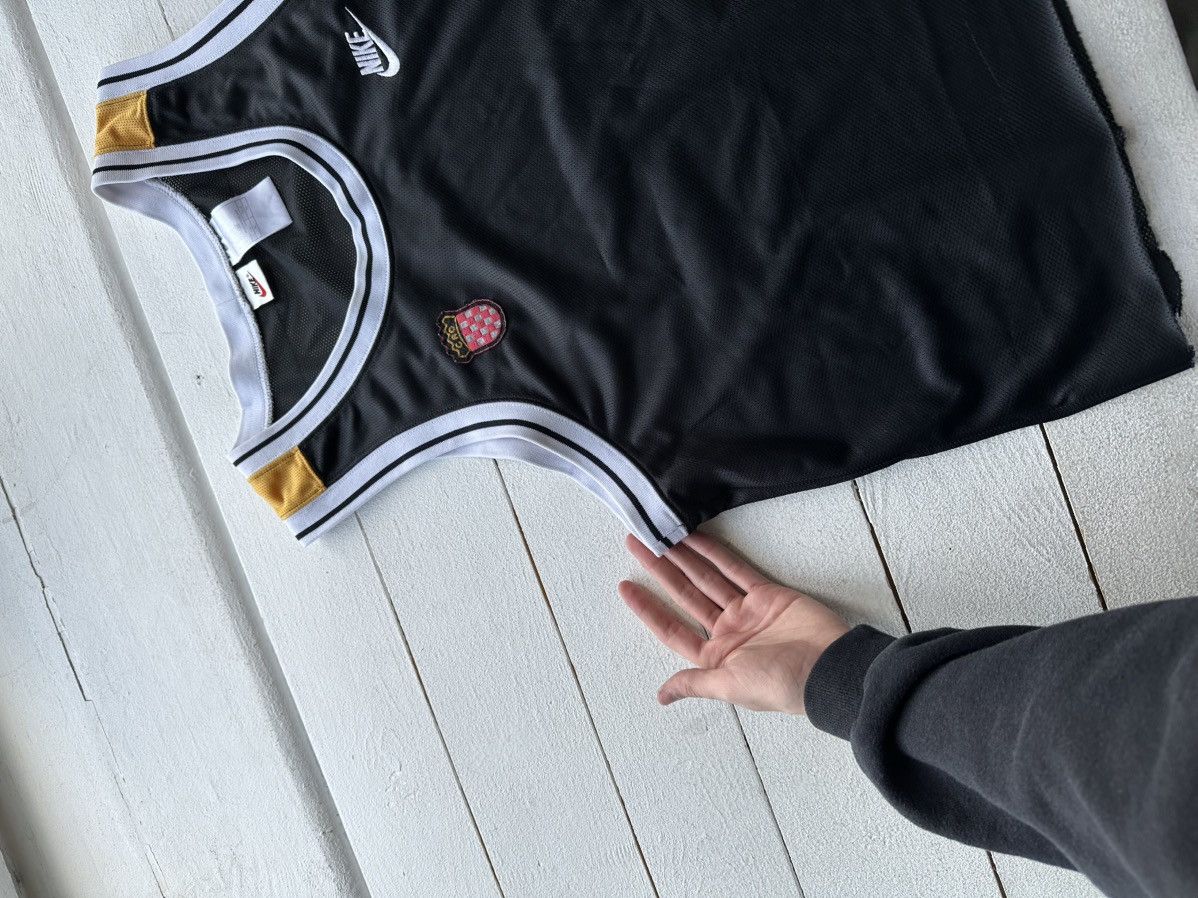 Nike × Vintage 🚨RARE NIKE TANK JERSEY CRO CROATIA CROPPED SPORTSWEAR Size US XL / EU 56 / 4 - 2 Thumbnail