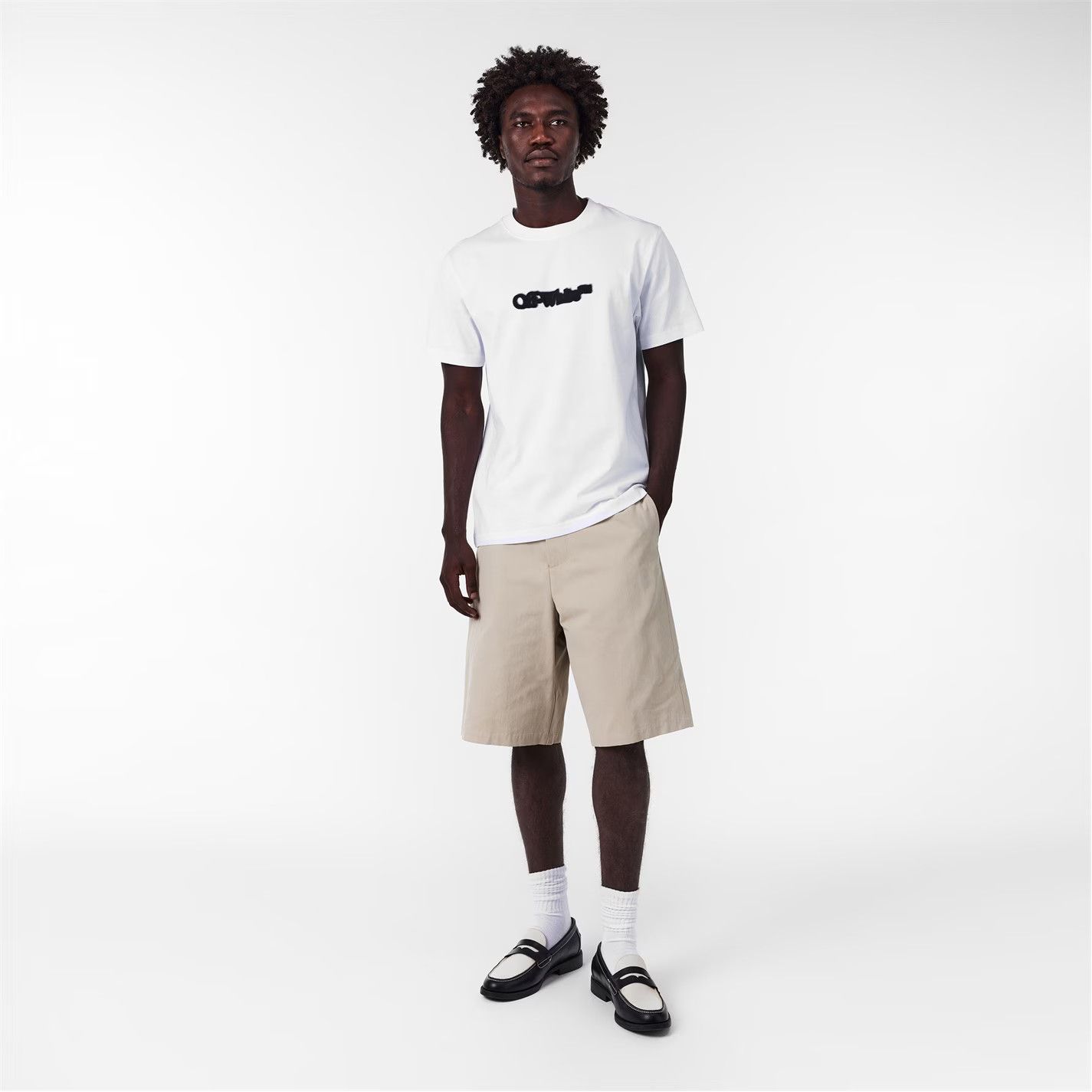 Off-White o1g2r1mq0226 Spray Arrow Arrow Logo Print T-Shirt In White Size US L / EU 52-54 / 3 - 4 Thumbnail