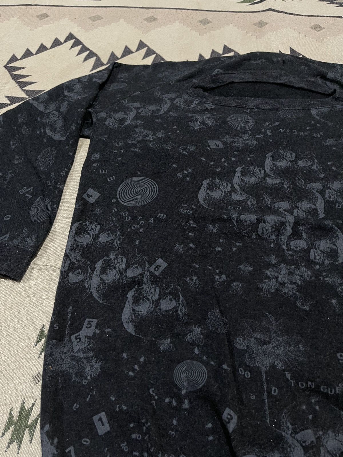 Hysteric Glamour 90s HYSTERIC GLAMOUR FULLPRINT SKULL RARE SWEATSHIRT Size ONE SIZE - 7 Thumbnail