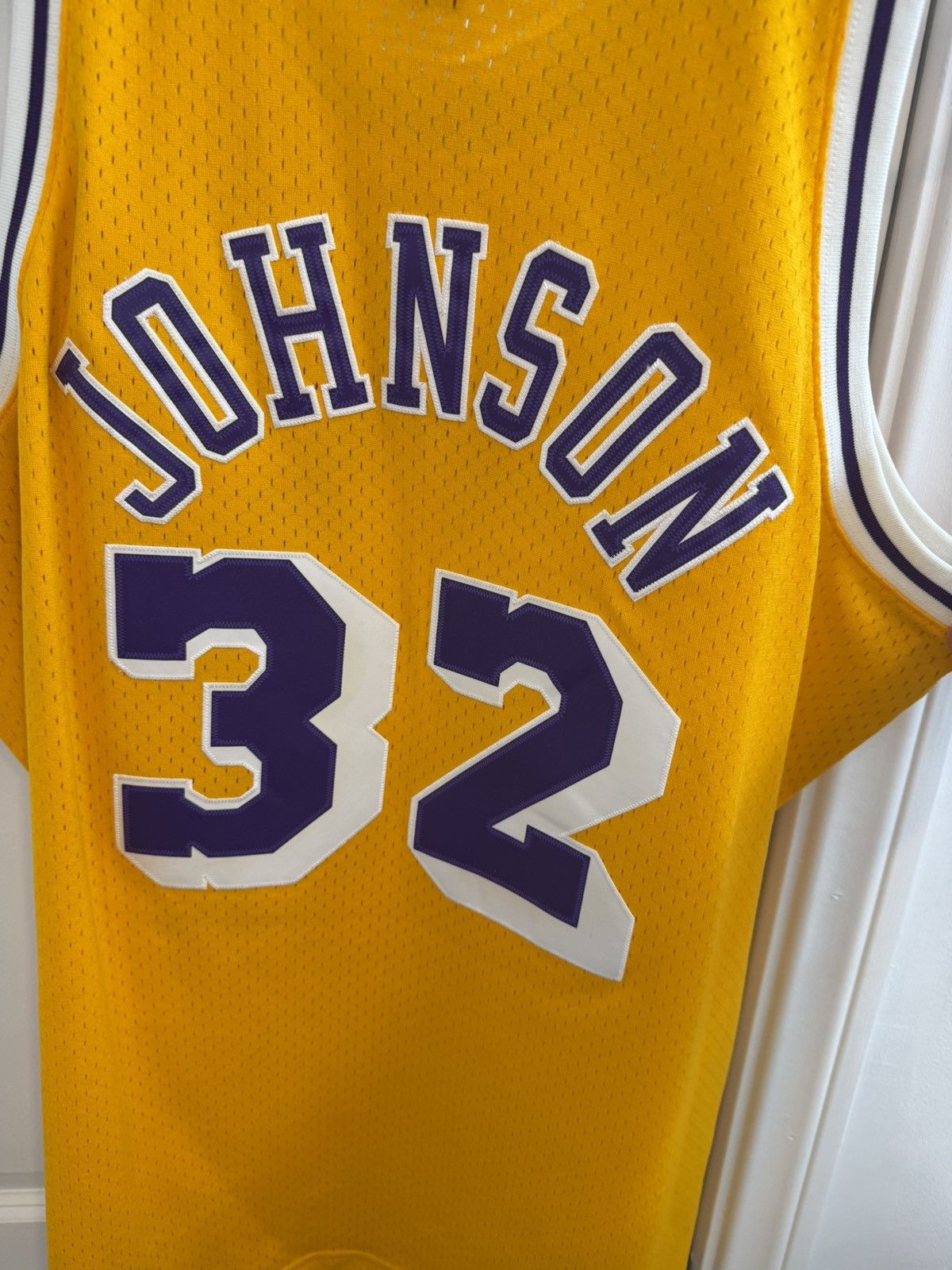 Mitchell & Ness Mitchell & Ness Lakers Magic Johnson Jersey Size xl Size US XL / EU 56 / 4 - 2 Thumbnail