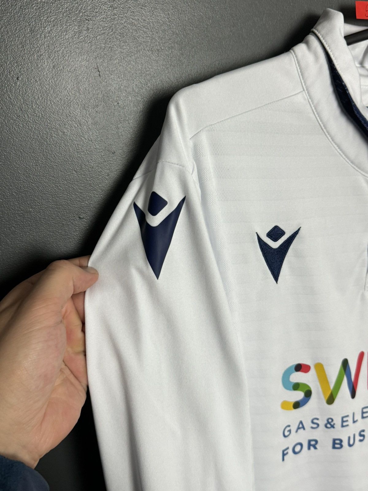 Macron Dundee 19/20 Away Football Soccer Long Sleeve Jersey Shirt Size US XL / EU 56 / 4 - 4 Thumbnail