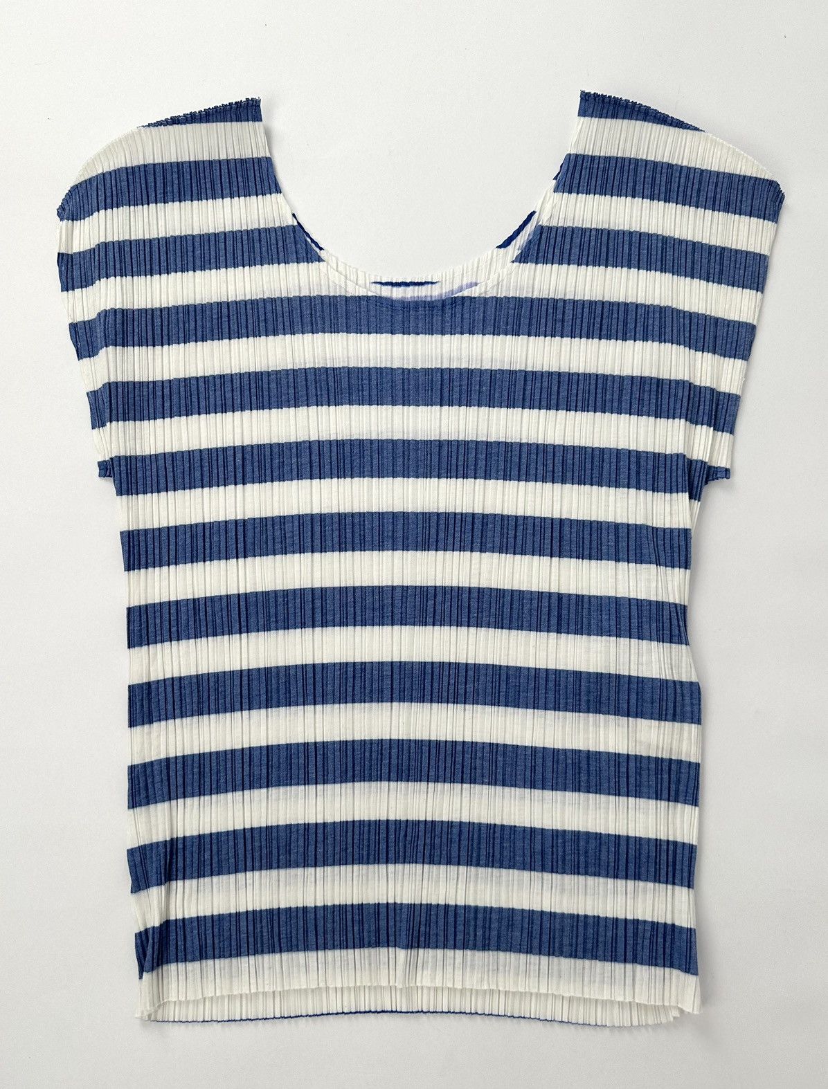 Issey Miyake × Pleats Please Issey Miyake Issey Miyake Pleats Please Stripped Pattern Sleeveless Size M / US 6-8 / IT 42-44 - 1 Thumbnail