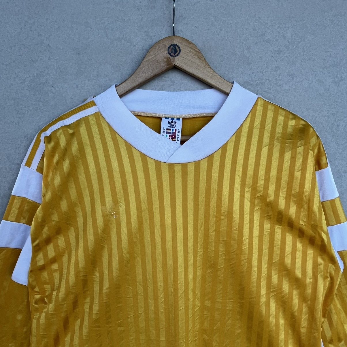 Other Vintage Yellow And White Sleeve Soccer Jersey Size L Size US L / EU 52-54 / 3 - 5 Thumbnail