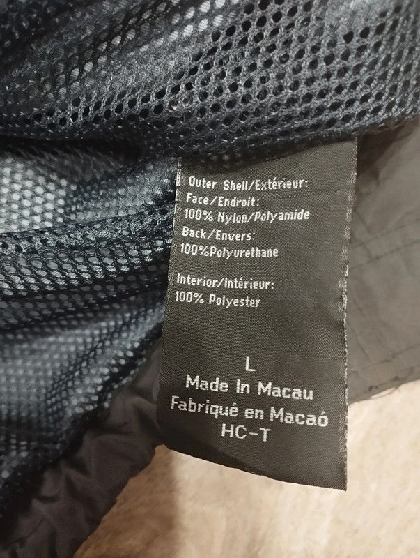 Helly Hansen Helly Hansen Anorak boxy vintage Made in Macau size L Size US L / EU 52-54 / 3 - 5 Thumbnail