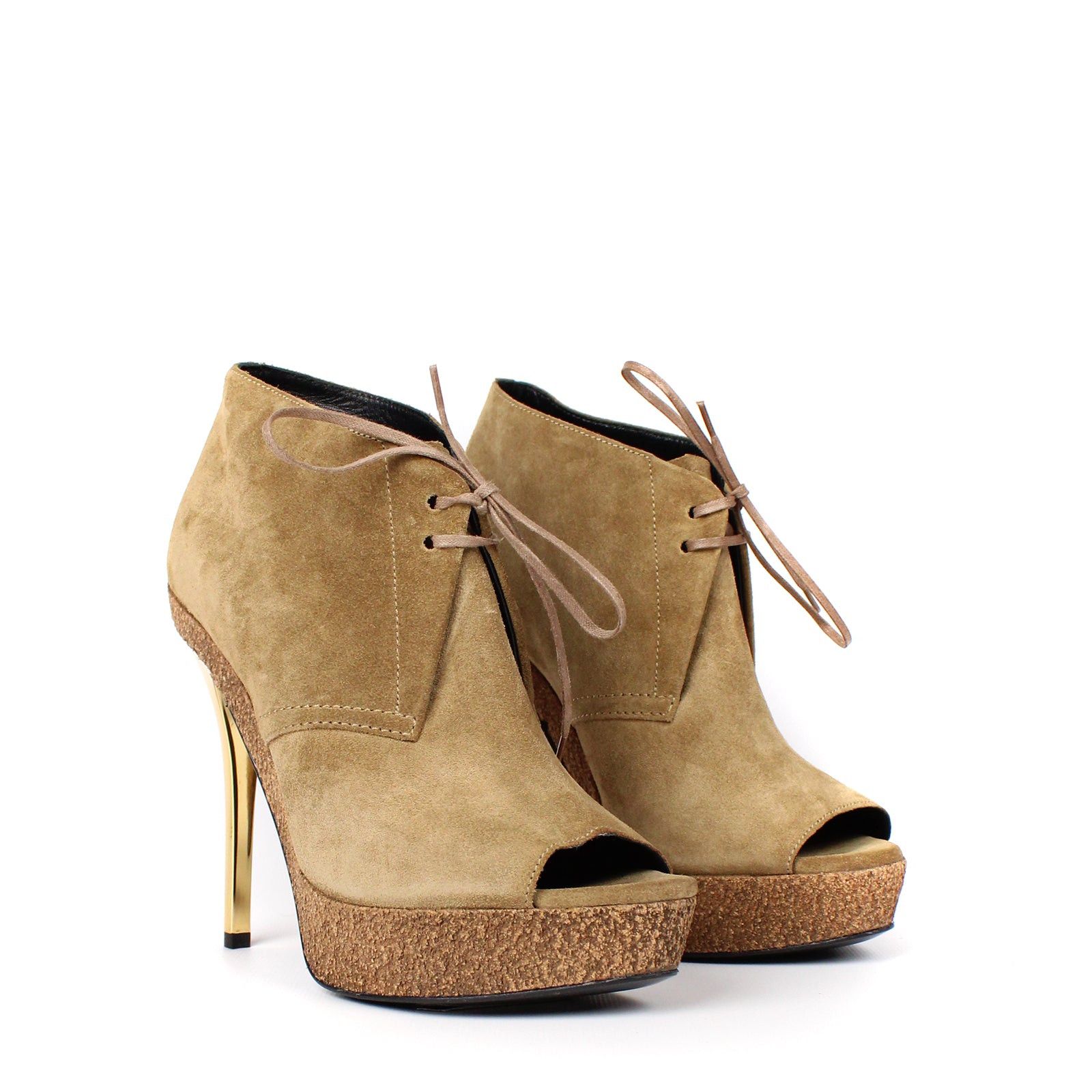 image of Burberry - Vintage Suede Pumps (T35) Shoes in Brown, Women's (Size 4)
