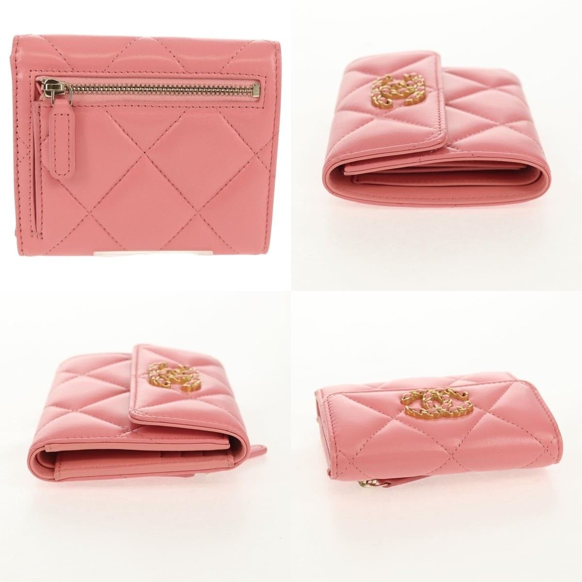 Chanel Chanel Matelasse Bifold Wallet Size ONE SIZE - 3 Thumbnail