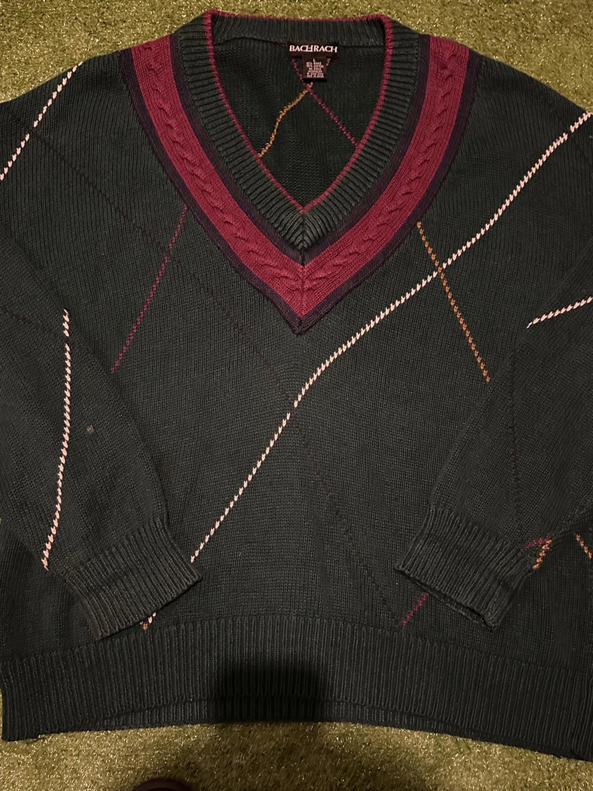 Bachrach Bacharach Men's V-Neck Sweater with Argyle Pattern Size ONE SIZE - 3 Thumbnail