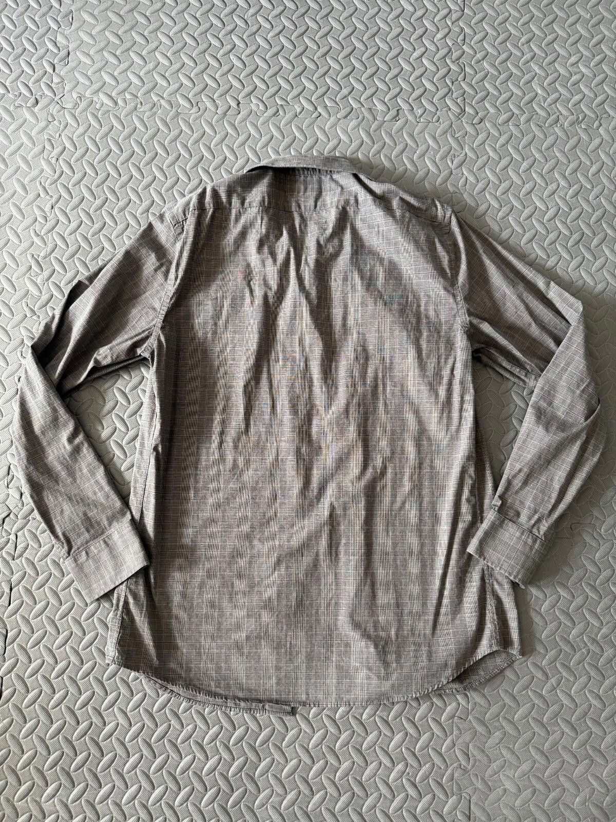Banana Republic Banana Republic Shirt Men Wrinkle Resistant Slim Button-Up S Size US S / EU 44-46 / 1 - 2 Thumbnail