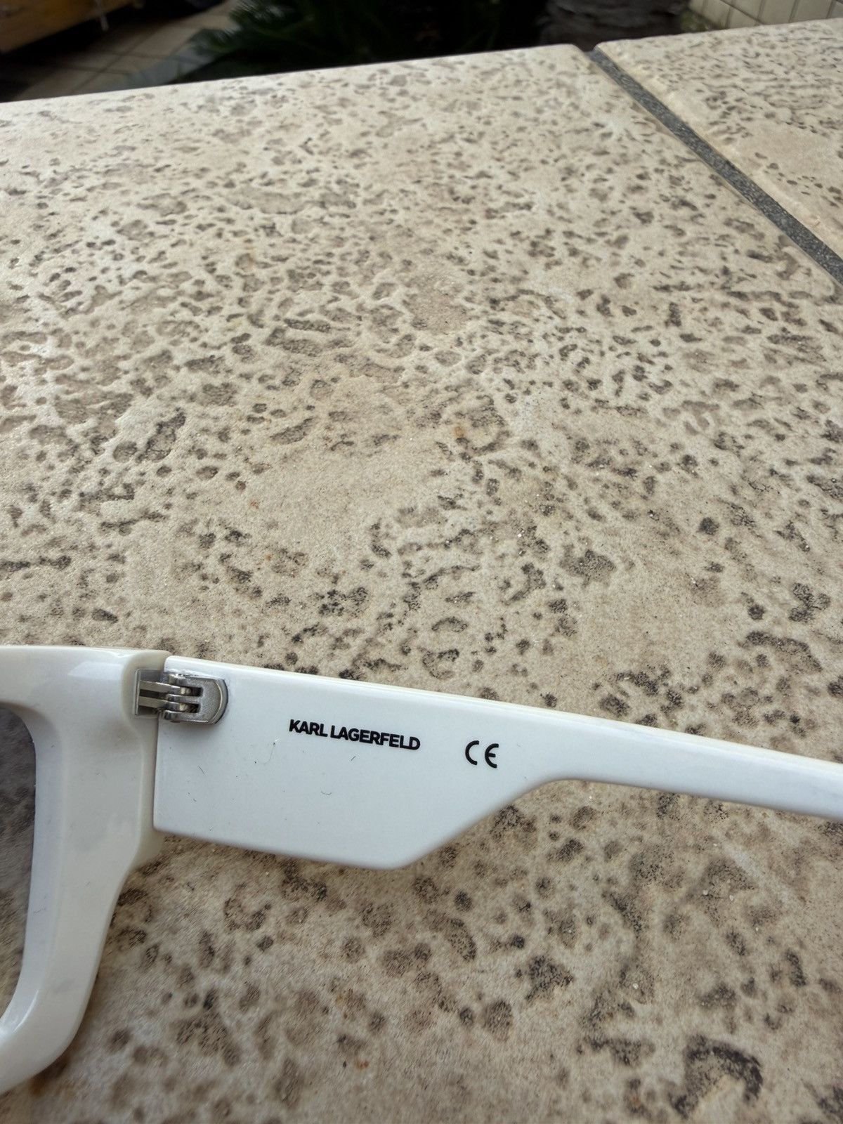 Karl Lagerfeld Karl Lagerfeld Sunglasses KL 6062S White Size ONE SIZE - 4 Thumbnail