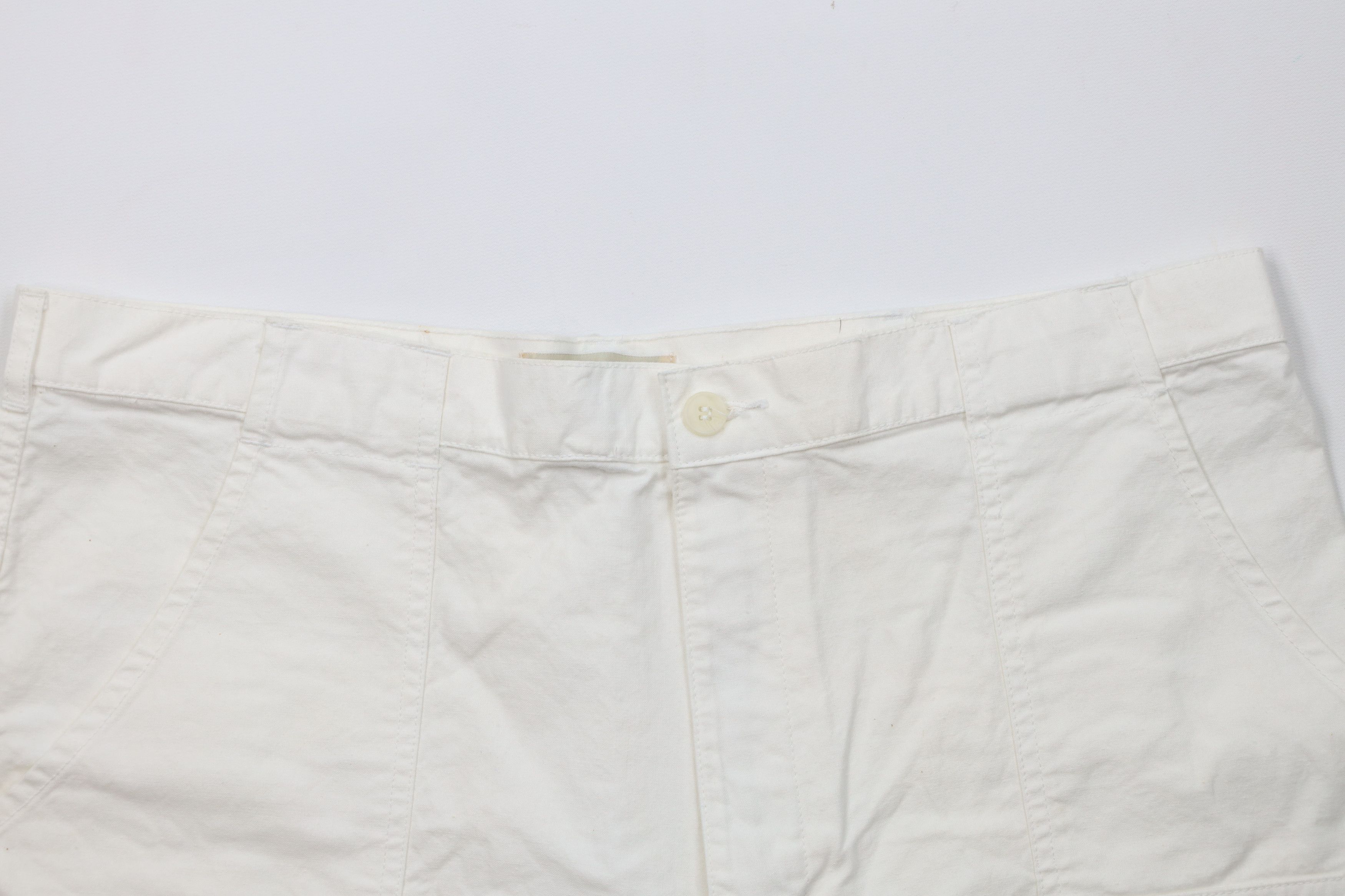 Vintage Vintage 90s Streetwear Above Knee Trekking Cargo Shorts Size US 36 / EU 52 - 2 Thumbnail