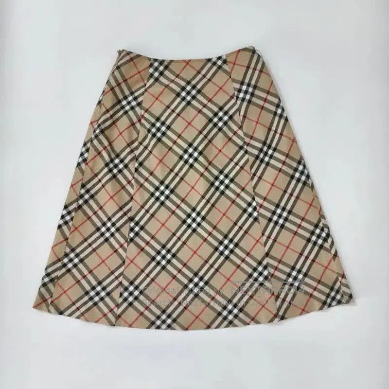 Burberry Burberry Summer Khaki Cotton Check Skirt. Size 23" - 4 Thumbnail