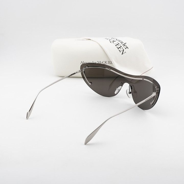 Alexander McQueen Alexander McQueen AM0413S 007 Sunglasses Silver Shield Frame Size ONE SIZE - 11 Thumbnail