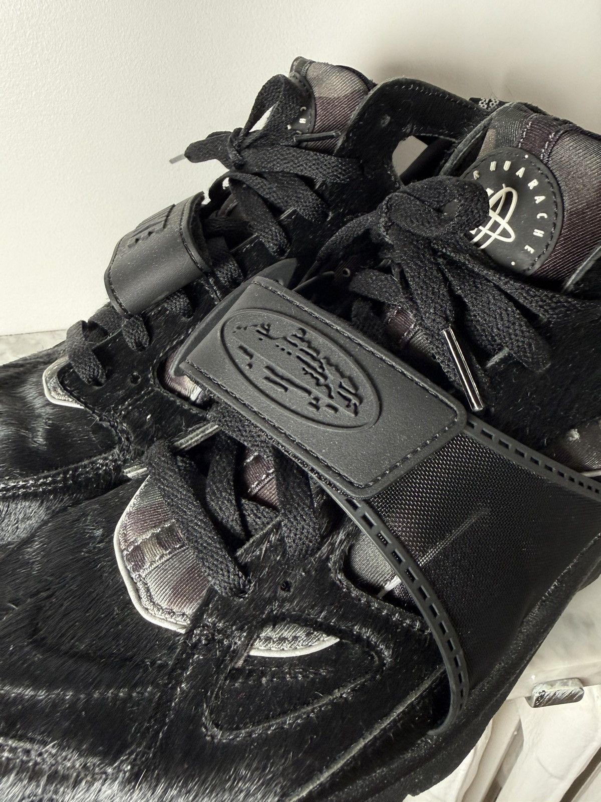 Corteiz × Nike Nike x Corteiz Huarache Size US 10.5 / EU 43-44 - 6 Thumbnail