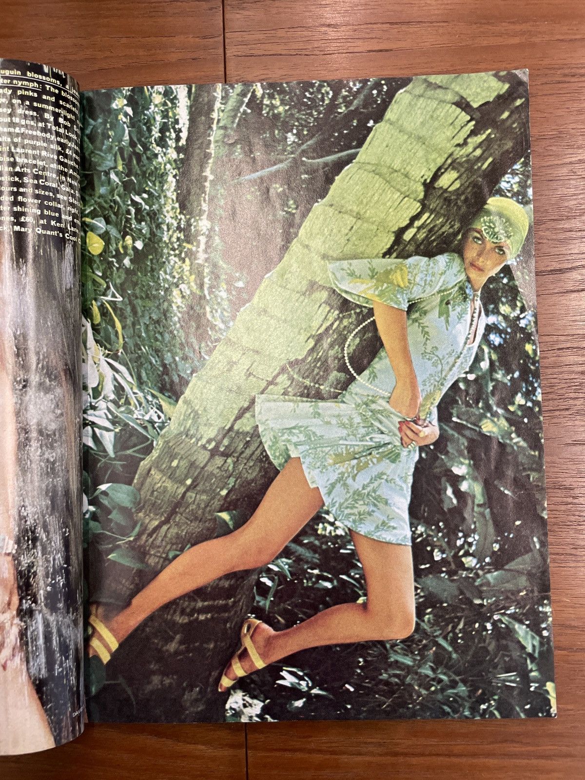Vogue Vogue January 1970 Size ONE SIZE - 2 Thumbnail