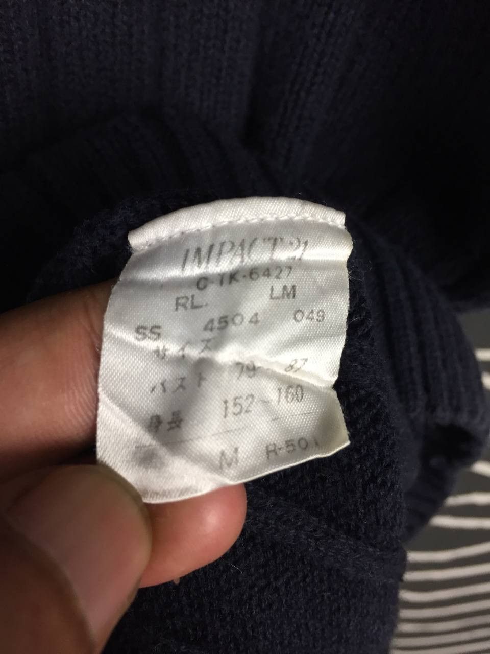 Ralph Lauren Vtg Distressed Ralph Lauren Cropped Fit Knit Sweater Size US M / EU 48-50 / 2 - 13 Thumbnail