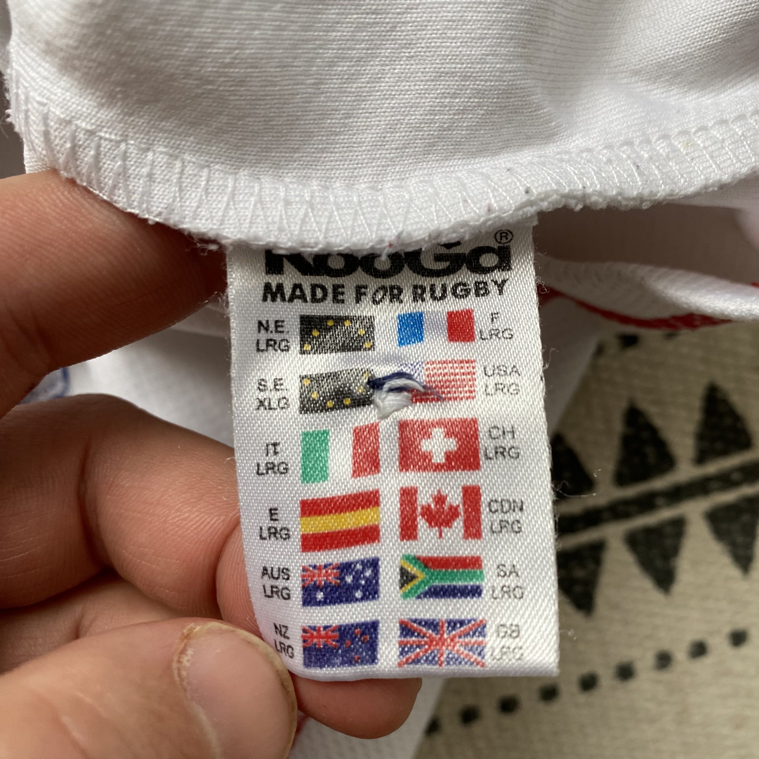 Cotton Traders 🏈 Vintage England Wakefield Wildcats rugby jersey Heavy tee Size US L / EU 52-54 / 3 - 7 Thumbnail