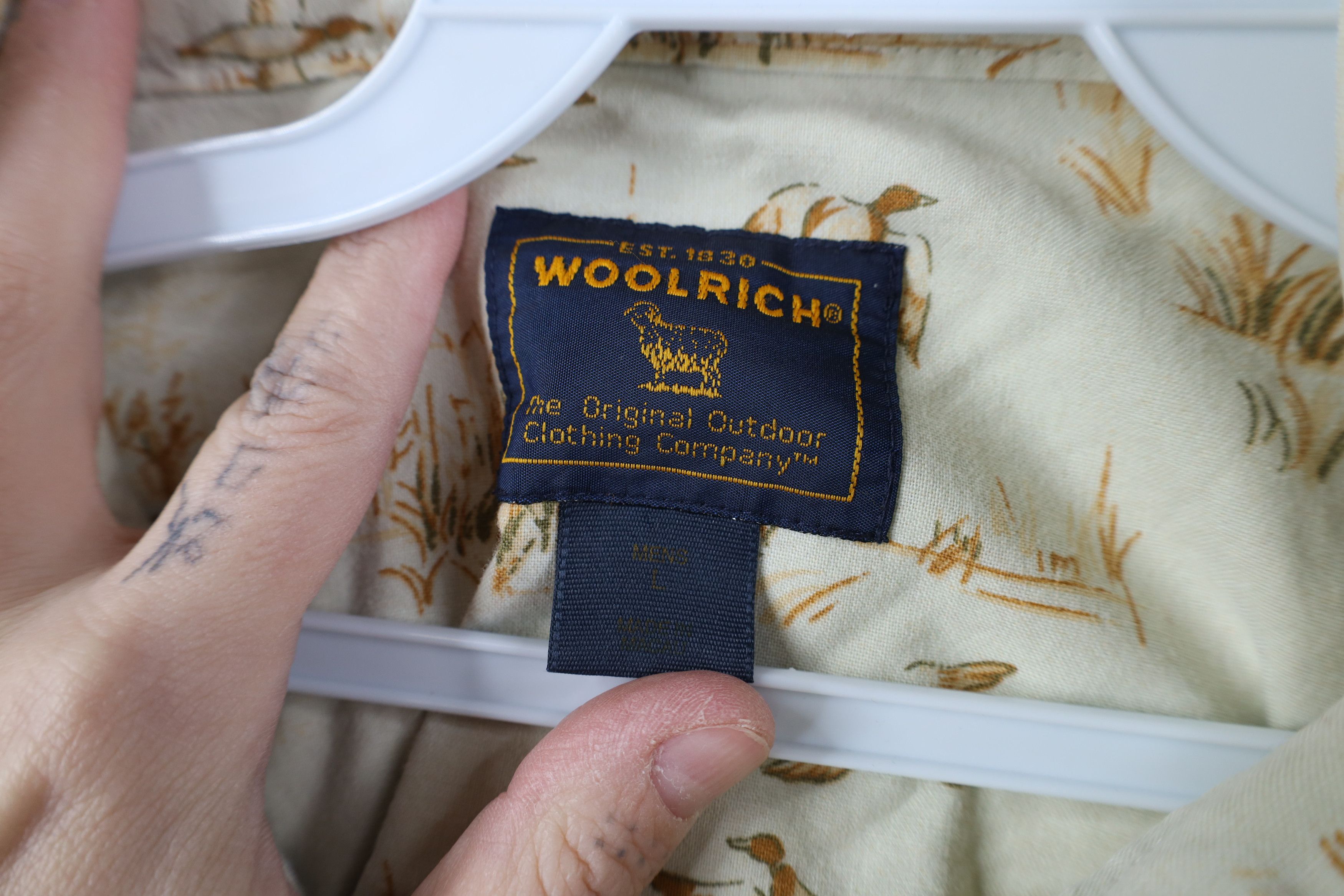 Woolrich Woolen Mills Vintage 90s Woolrich All Over Print Button Down Shirt USA Size US L / EU 52-54 / 3 - 6 Thumbnail