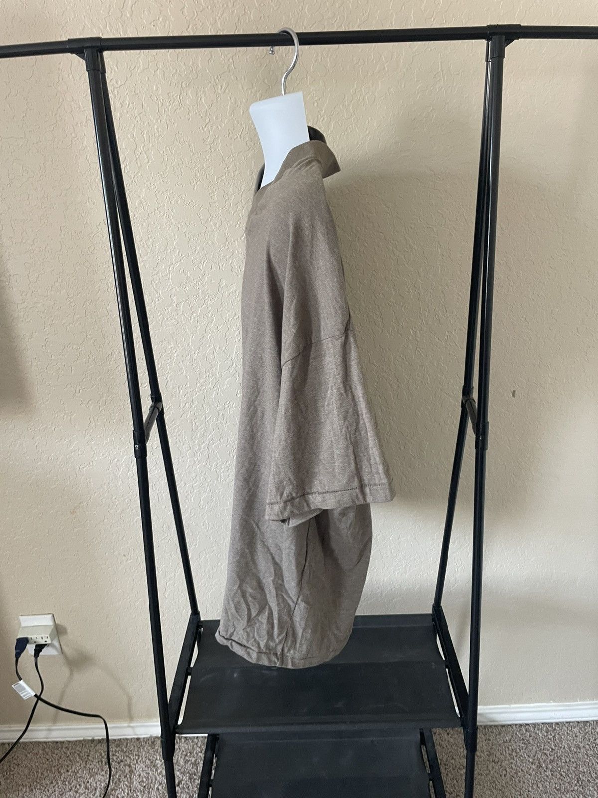 MNML Sheer Oversized V Neck tee nwt Size US M / EU 48-50 / 2 - 6 Thumbnail