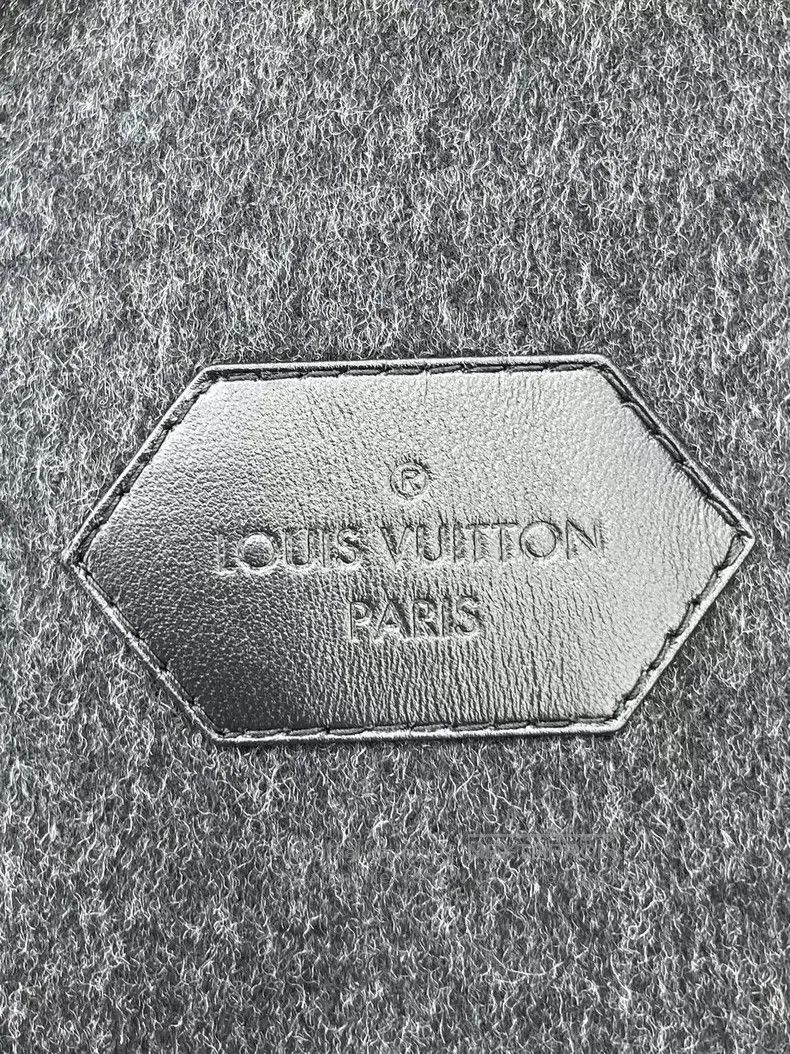 Louis Vuitton Louis Vuitton Old Flower Bathrobe Overcoat Size 4XL / US 24-26 - 4 Thumbnail