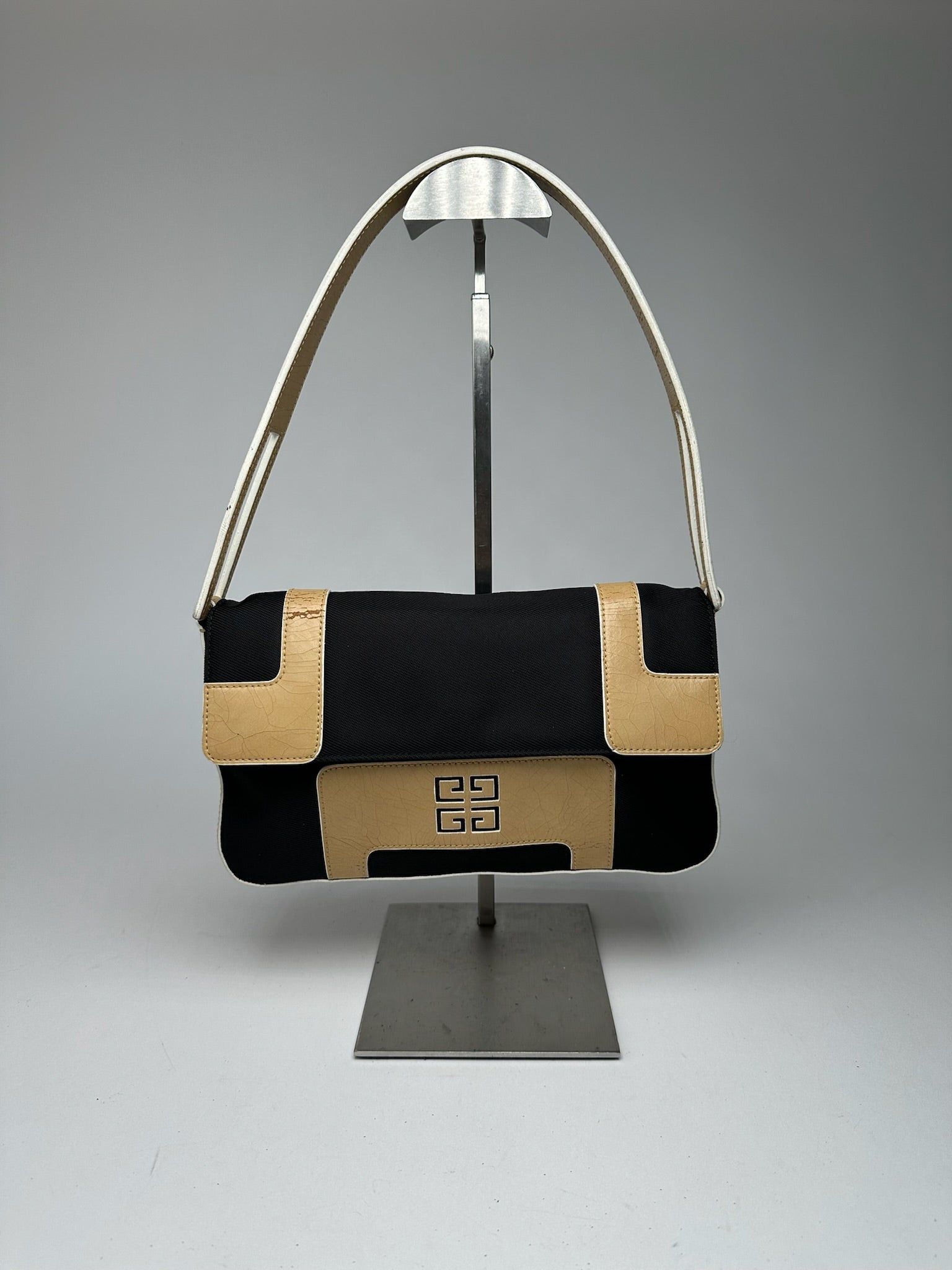 Givenchy Vintage 4G leather Bag black Brown Size ONE SIZE - 1 Thumbnail