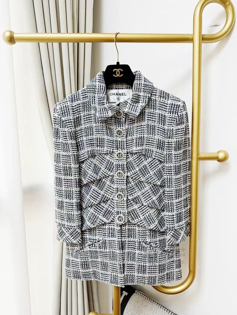 Chanel Chanel 18S Waterfall Series Silver Mixed Colour Knitted Co Size XS / US 0-2 / IT 36-38 - 1 Thumbnail