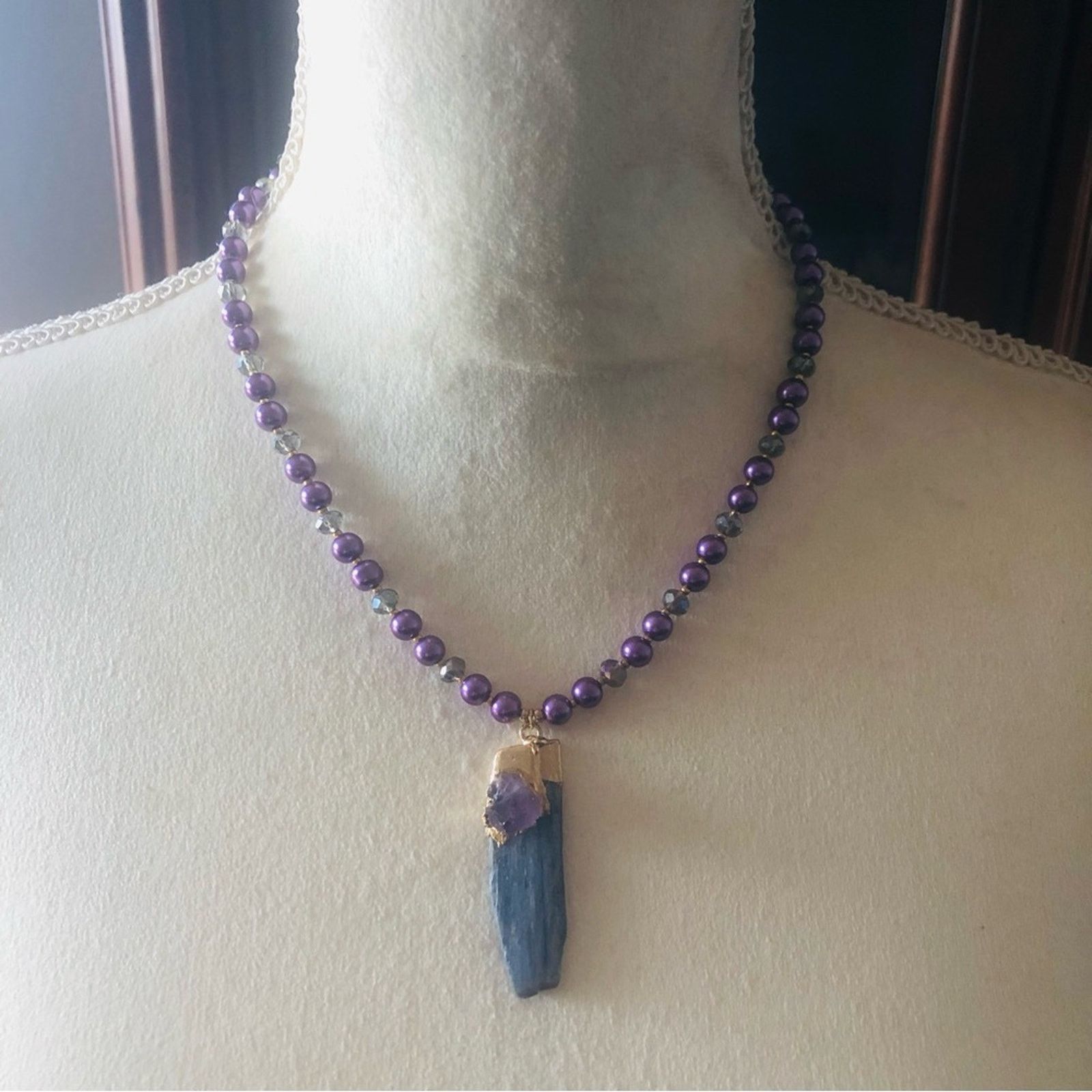 Handmade Handcrafted repurpose kyanite and amethyst Pearl necklace Size ONE SIZE - 3 Thumbnail