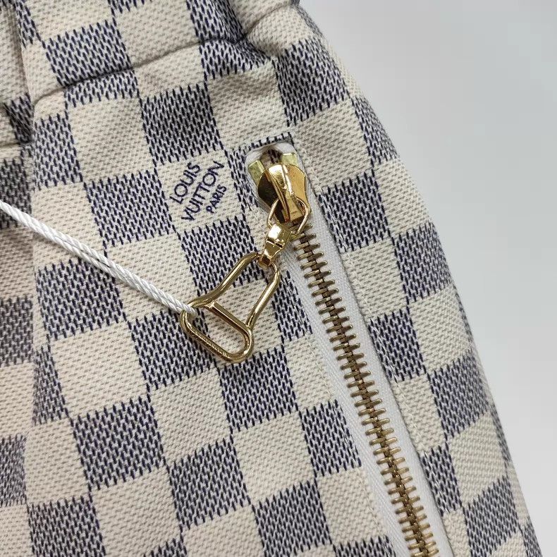Louis Vuitton Louis Vuitton White checkerboard slim shorts Size US 34 / EU 50 - 5 Thumbnail