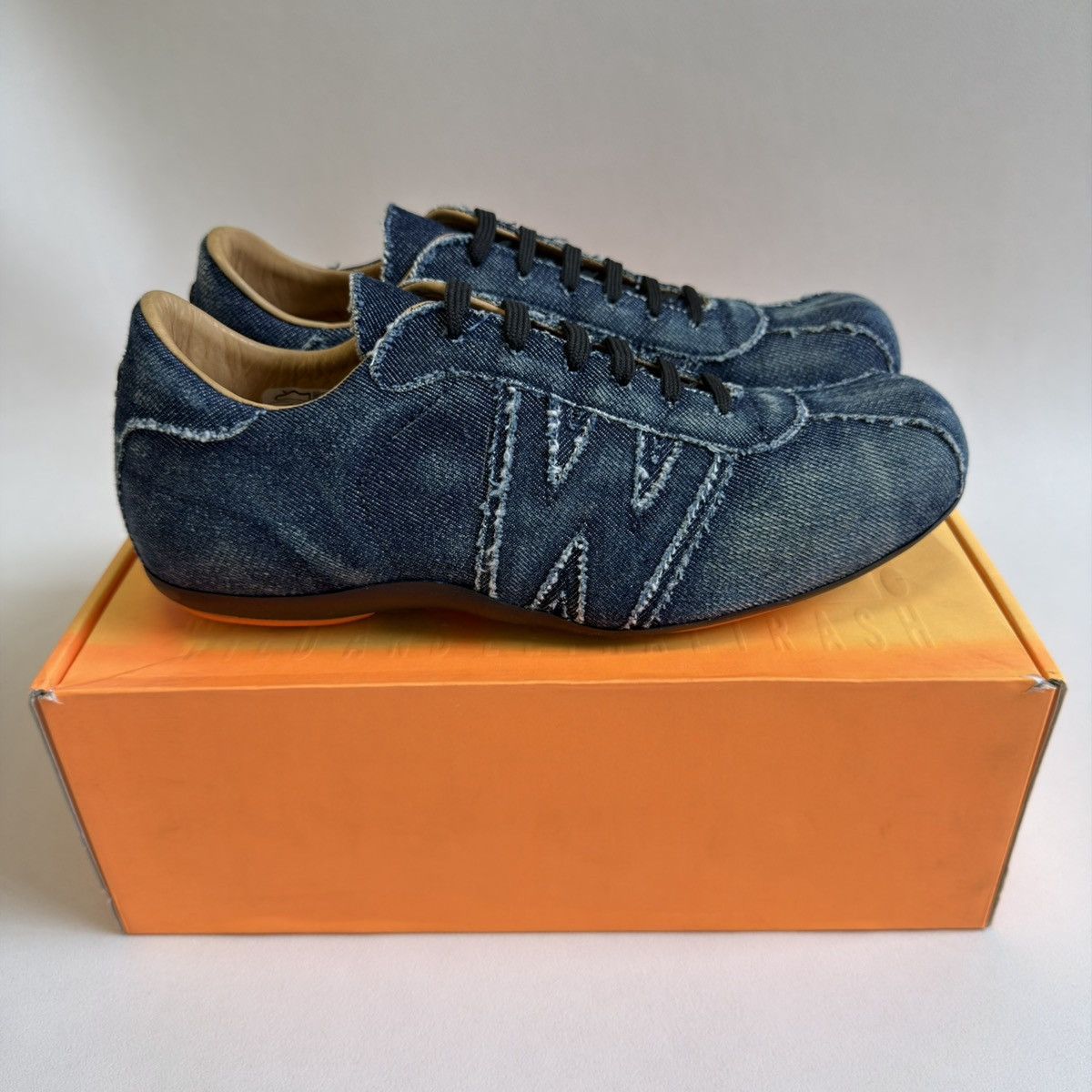 Walter Van Beirendonck 1990s Washed Blue Denim ‘W’ Sneakers Size US 10 / EU 43 - 18 Thumbnail