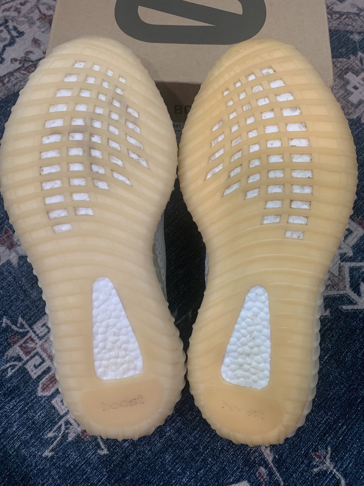 Adidas 2021 Adidas Yeezy Boost 350 V2 Light Size US 12.5 / EU 45-46 - 11 Thumbnail