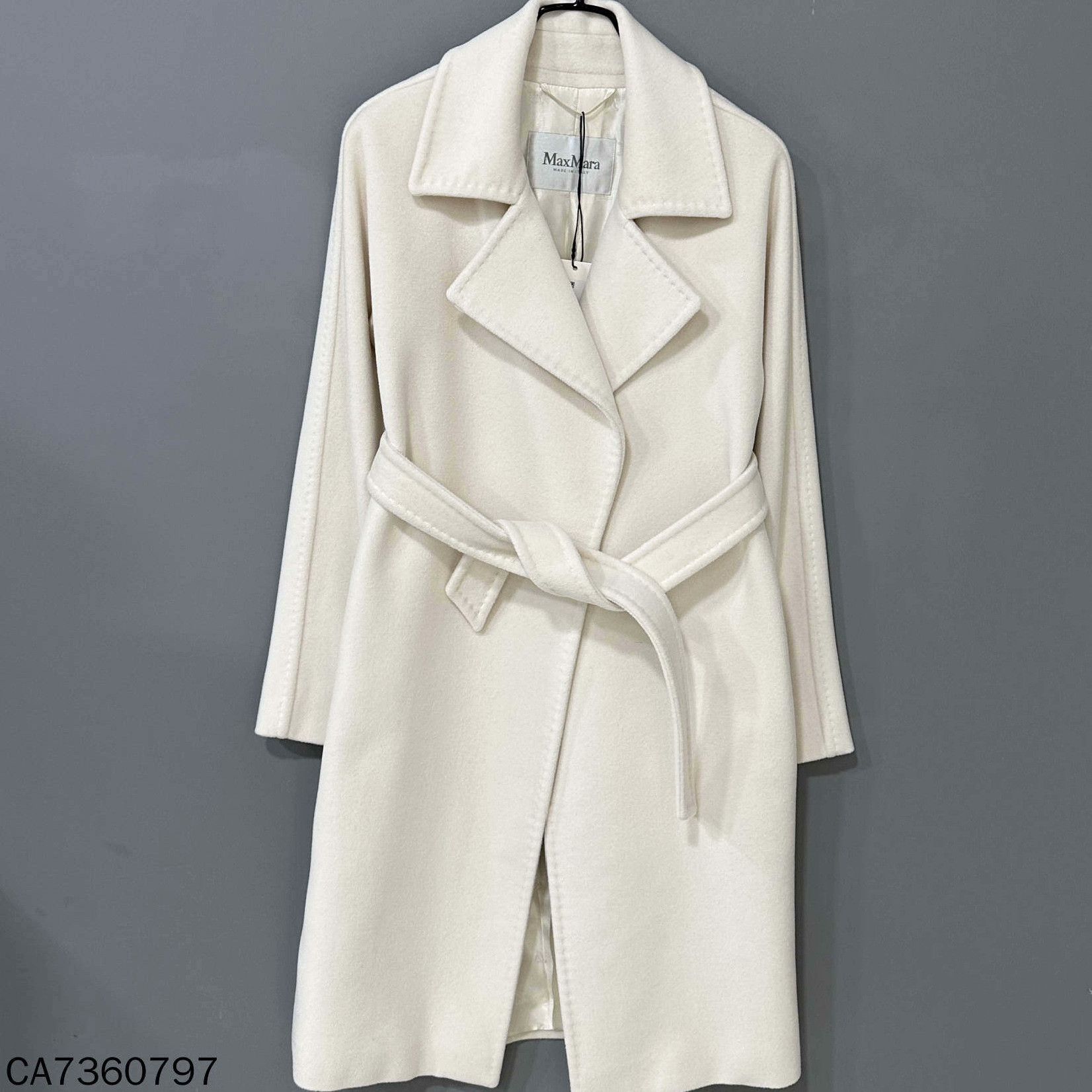 Max Mara Max Mara White Coat L Women Size L / US 10 / IT 46 - 1 Thumbnail