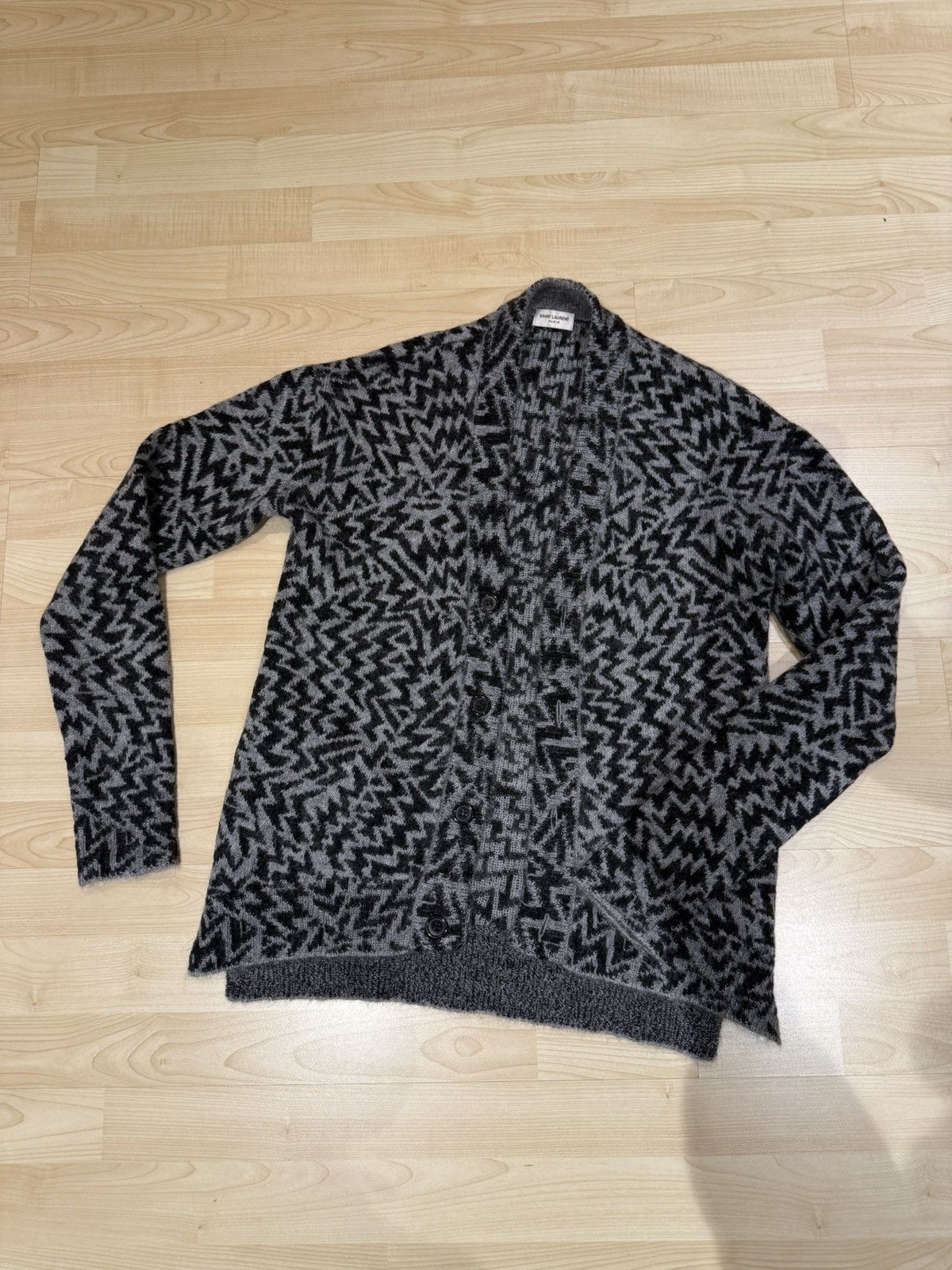 Saint Laurent Paris Saint Laurent Jacquard Comic Cardigan and matching Scarf Size US XS / EU 42 / 0 - 6 Thumbnail