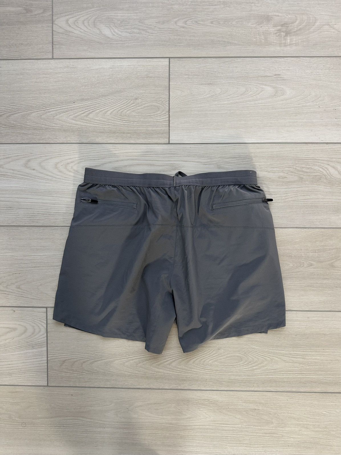 Minted New York Minted MY 4in running short grey Size US 30 / EU 46 - 2 Thumbnail