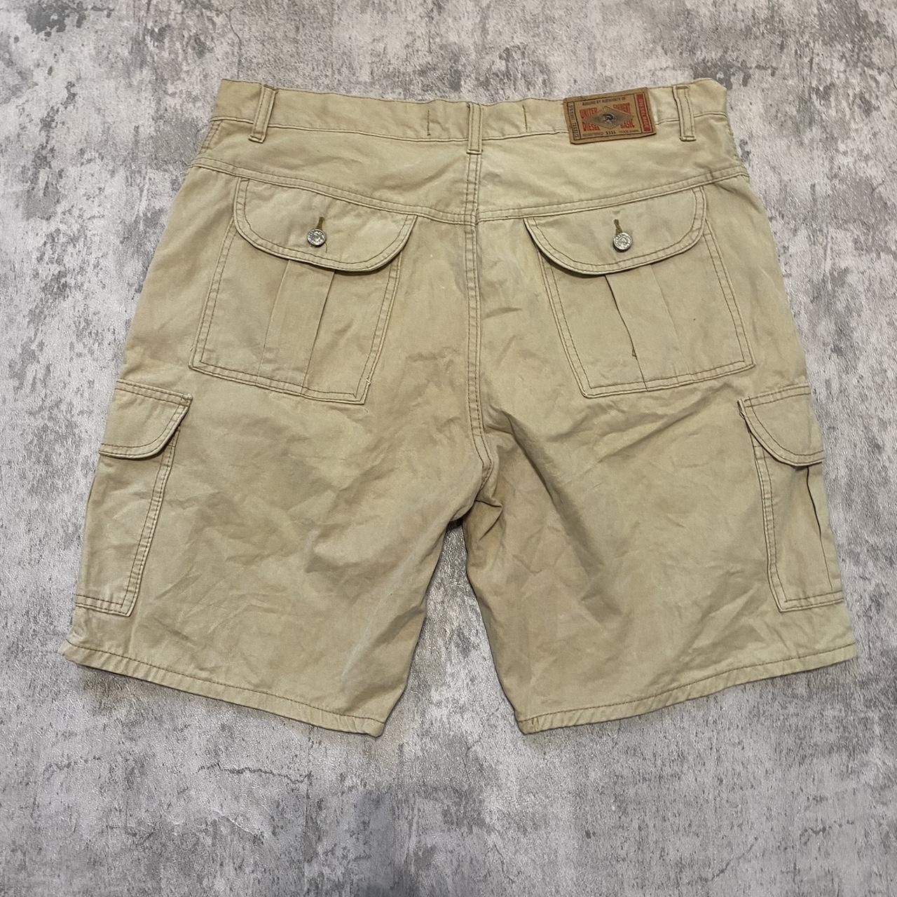 Diesel Tan and cream cargo shorts with a relaxed fit Size US L / EU 52-54 / 3 - 1 Thumbnail