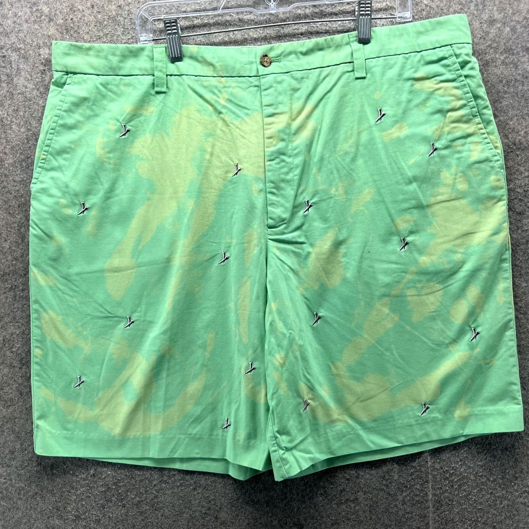 Izod Izod XFG Shorts Mens 42 Green Cotton Blend Embroidered Golf Chino Casual Allover Size US 42 / EU 58 - 2 Thumbnail