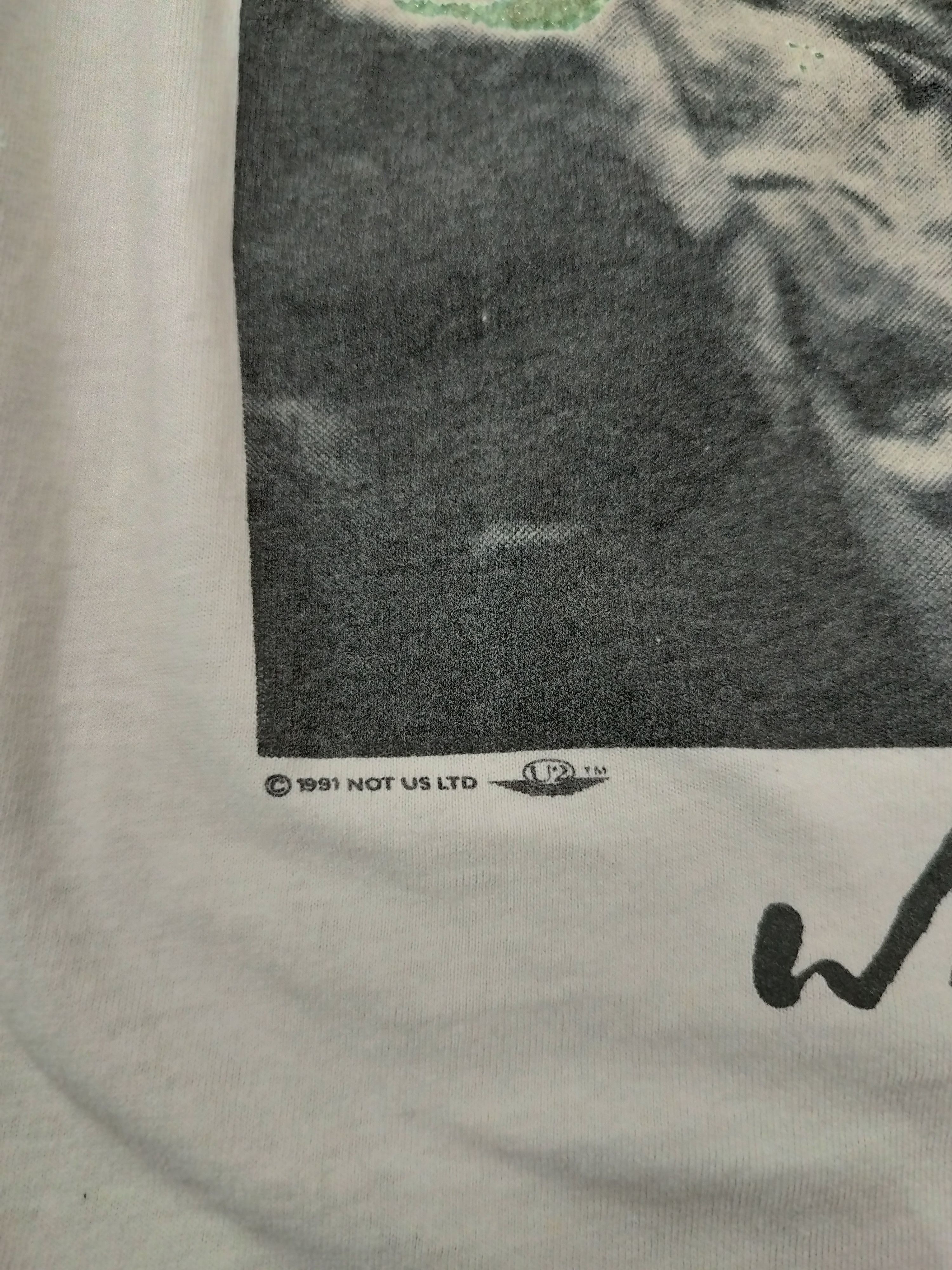 Band Tees × Vintage Best Offer Vintage 1991 Trashed U2 One World Tour T shirt Size US M / EU 48-50 / 2 - 7 Thumbnail