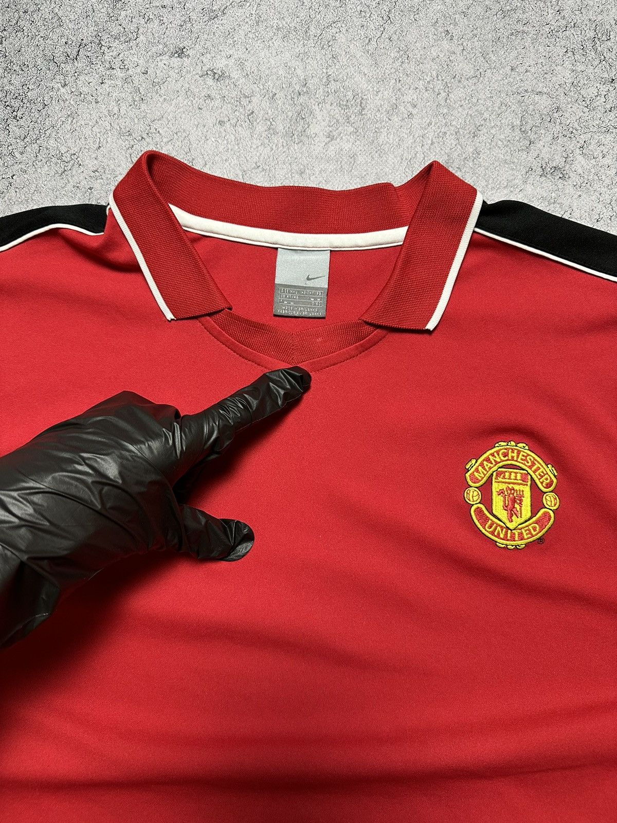 Vintage Vintage Manchester United Nike 2004 Soccer Tshirt Size US XL / EU 56 / 4 - 8 Thumbnail