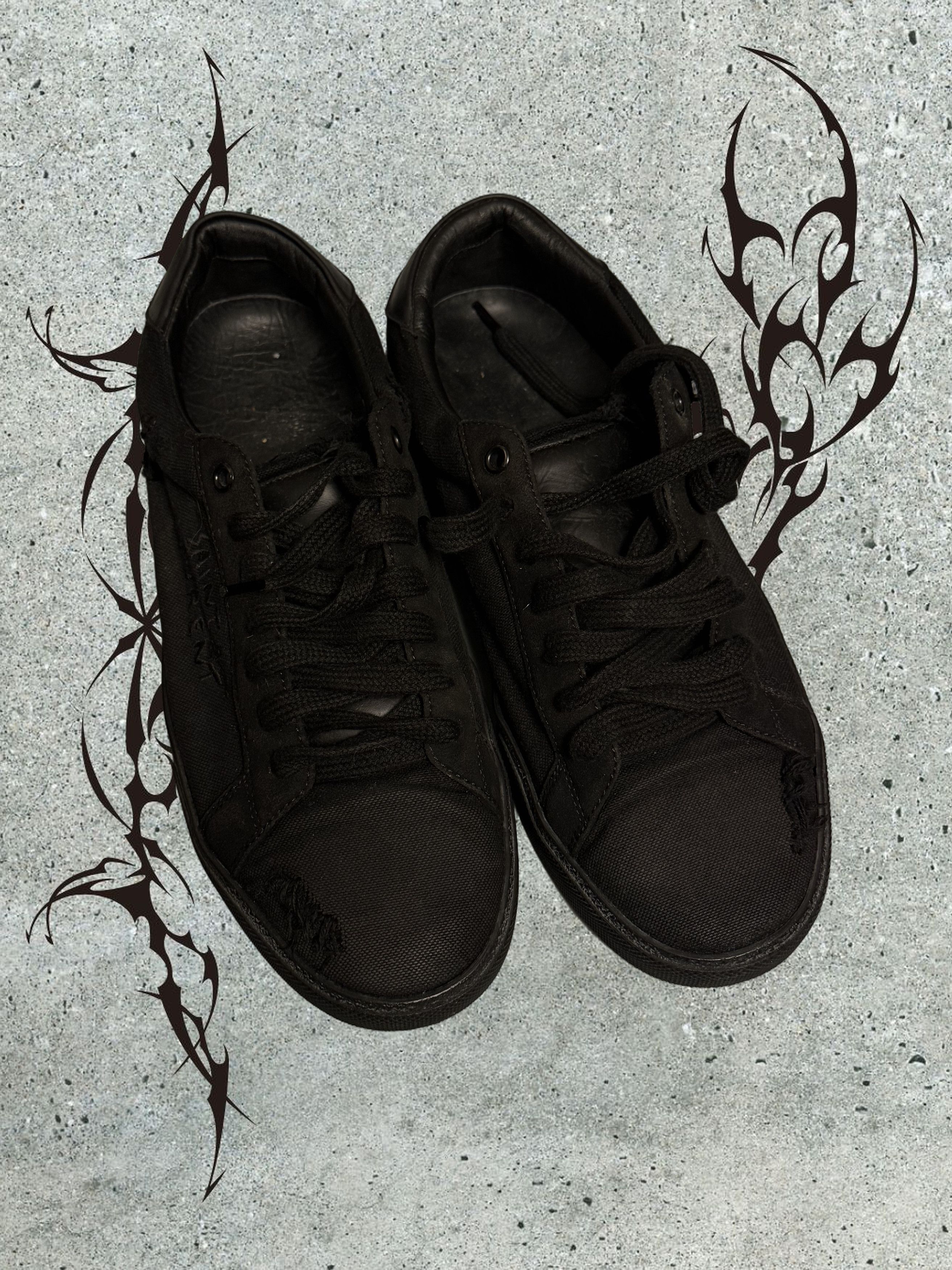 Saint Laurent Paris Distressed Saint Laurent Paris SL-06 low top canvas sneakers Size US 8 / EU 41 - 3 Thumbnail