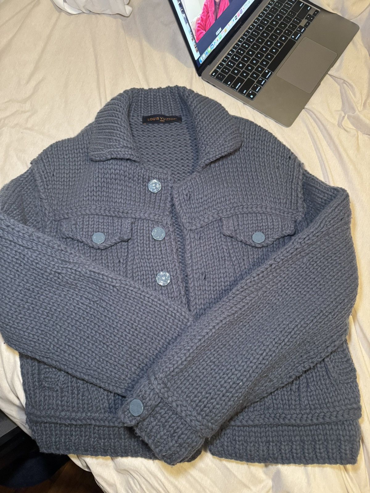 Louis Vuitton Louis Vuitton SS20 Chunky Buttoned Knit Jacket Size XS/S Size US XS / EU 42 / 0 - 11 Thumbnail