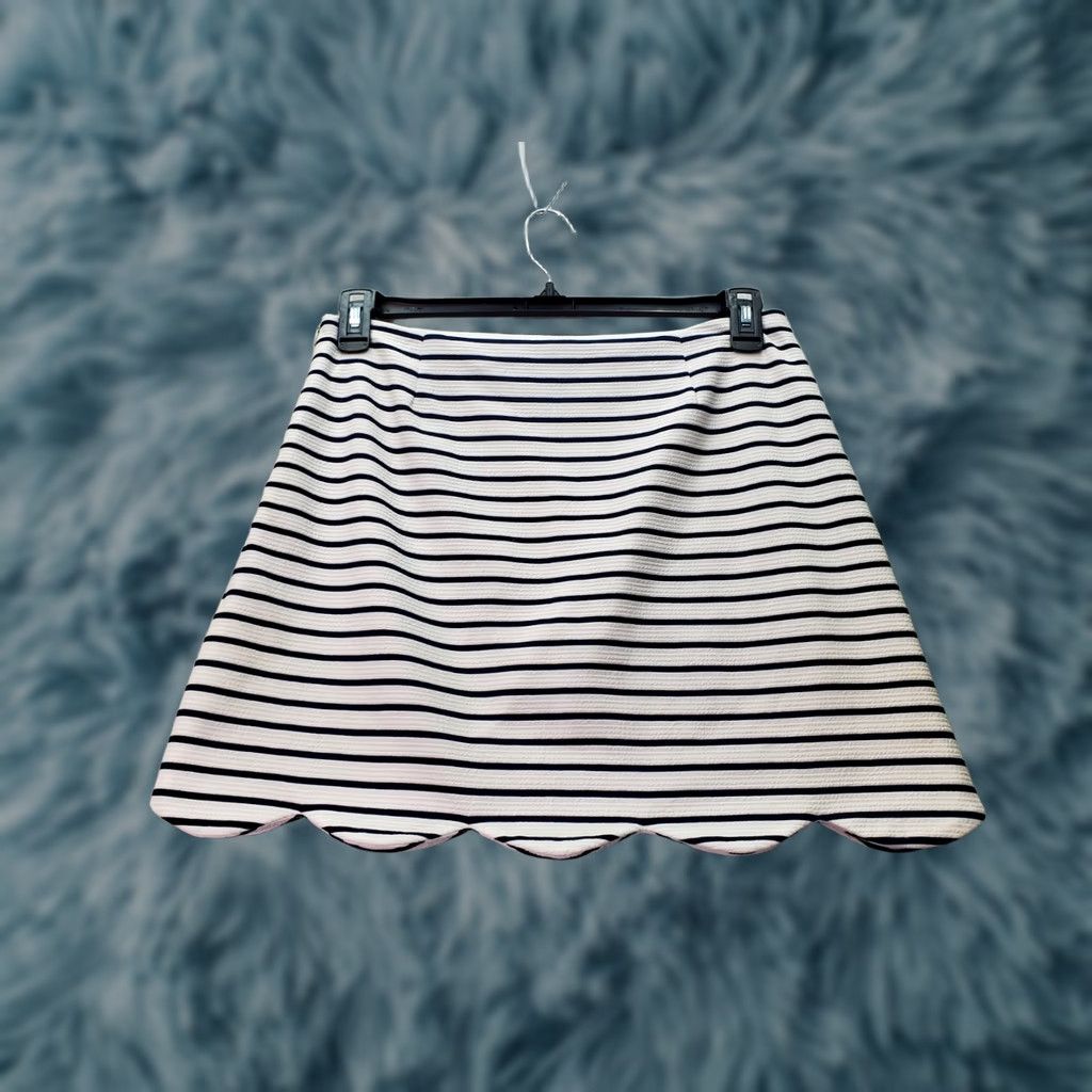AQUA Aqua Skirt Womens Size XL Navy Striped Seersucker Lined Side Zipper A-Line Short Size 40" / US 18 - 1 Thumbnail