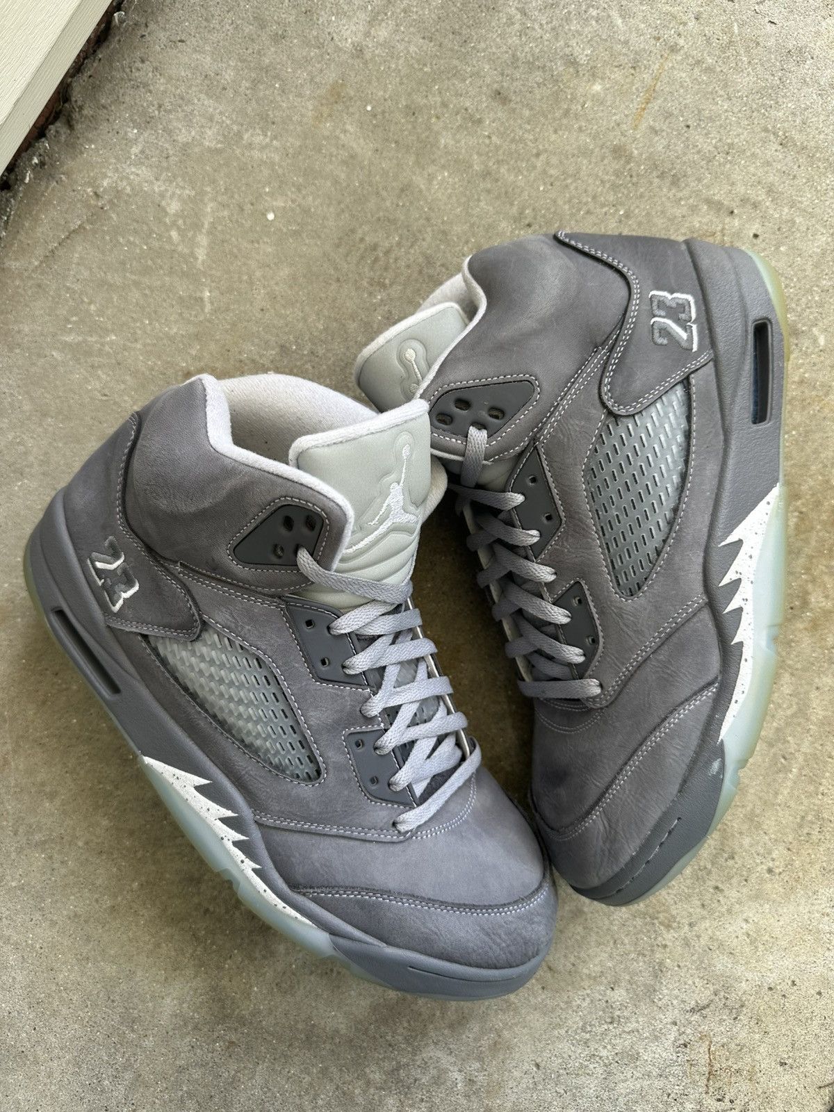 Jordan Brand Nike Air Jordan 5 Retro Wolf Grey 2026 size 13 Size US 13 / EU 46 - 1 Thumbnail