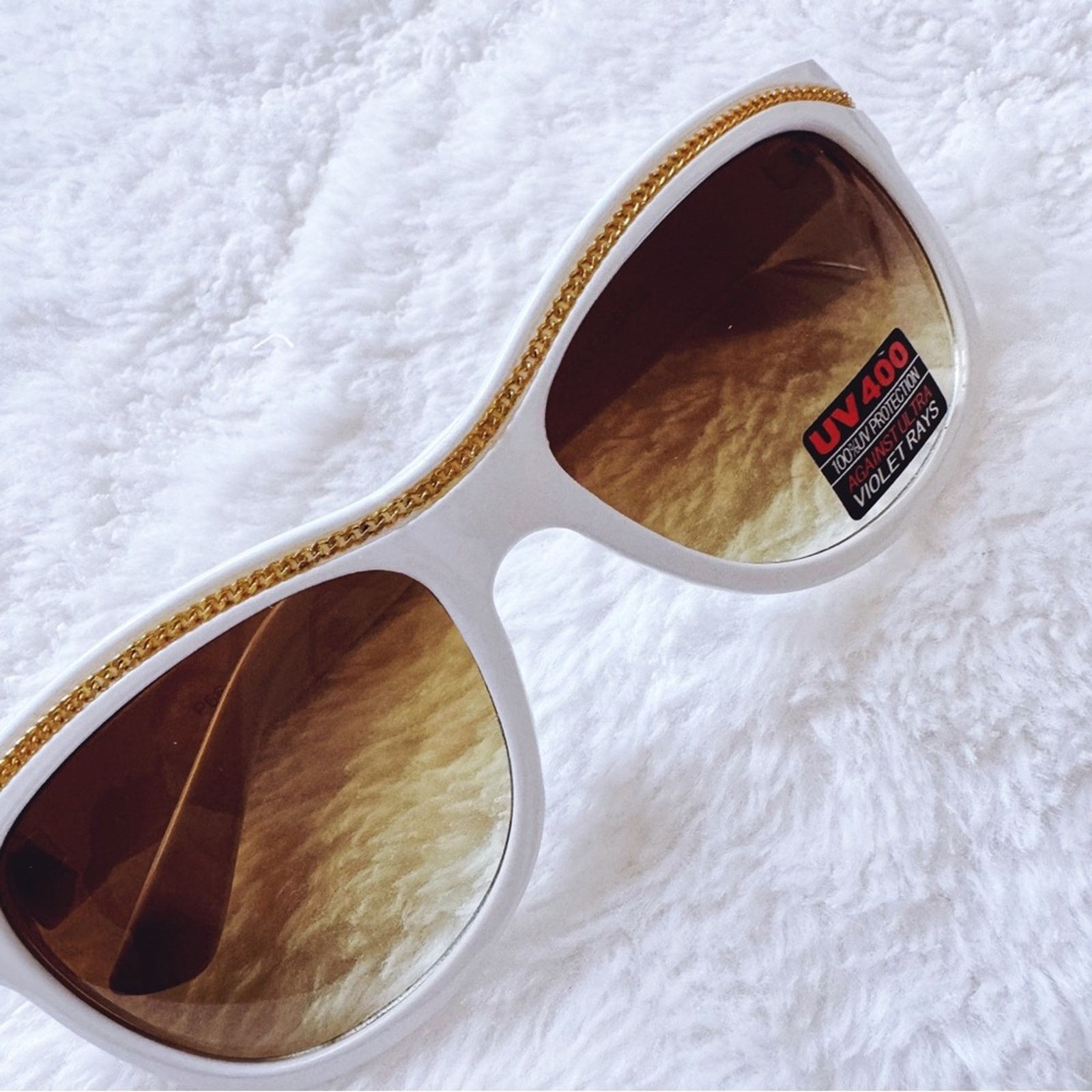 Other Rina White and Gold Sunglasses Size ONE SIZE - 2 Thumbnail