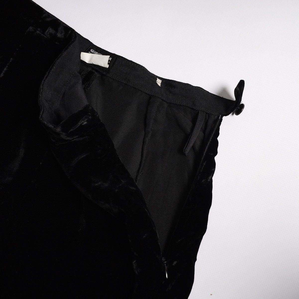Giorgio Armani Giorgio Armani Vintage Velour Soft Pants Trousers Black Size 27" / US 4 / IT 40 - 6 Thumbnail