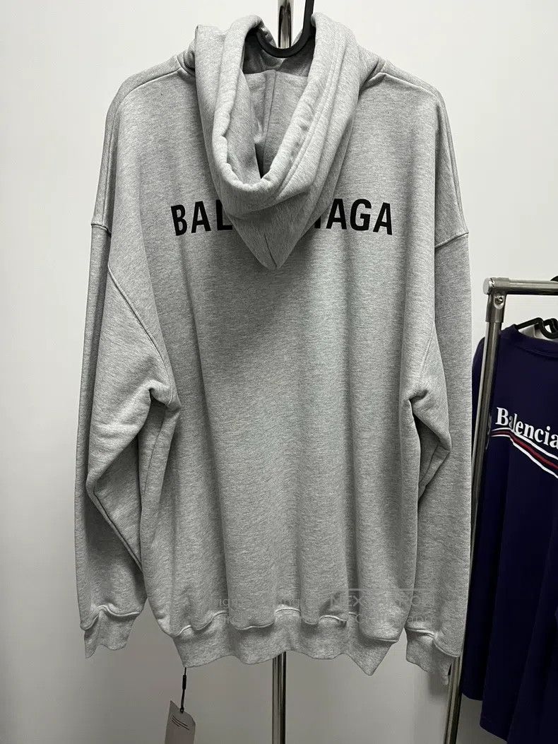 Balenciaga Balenciaga Front and Back Slogan Logo Printed Hooded Pullo Size XS / US 0-2 / IT 36-38 - 2 Thumbnail