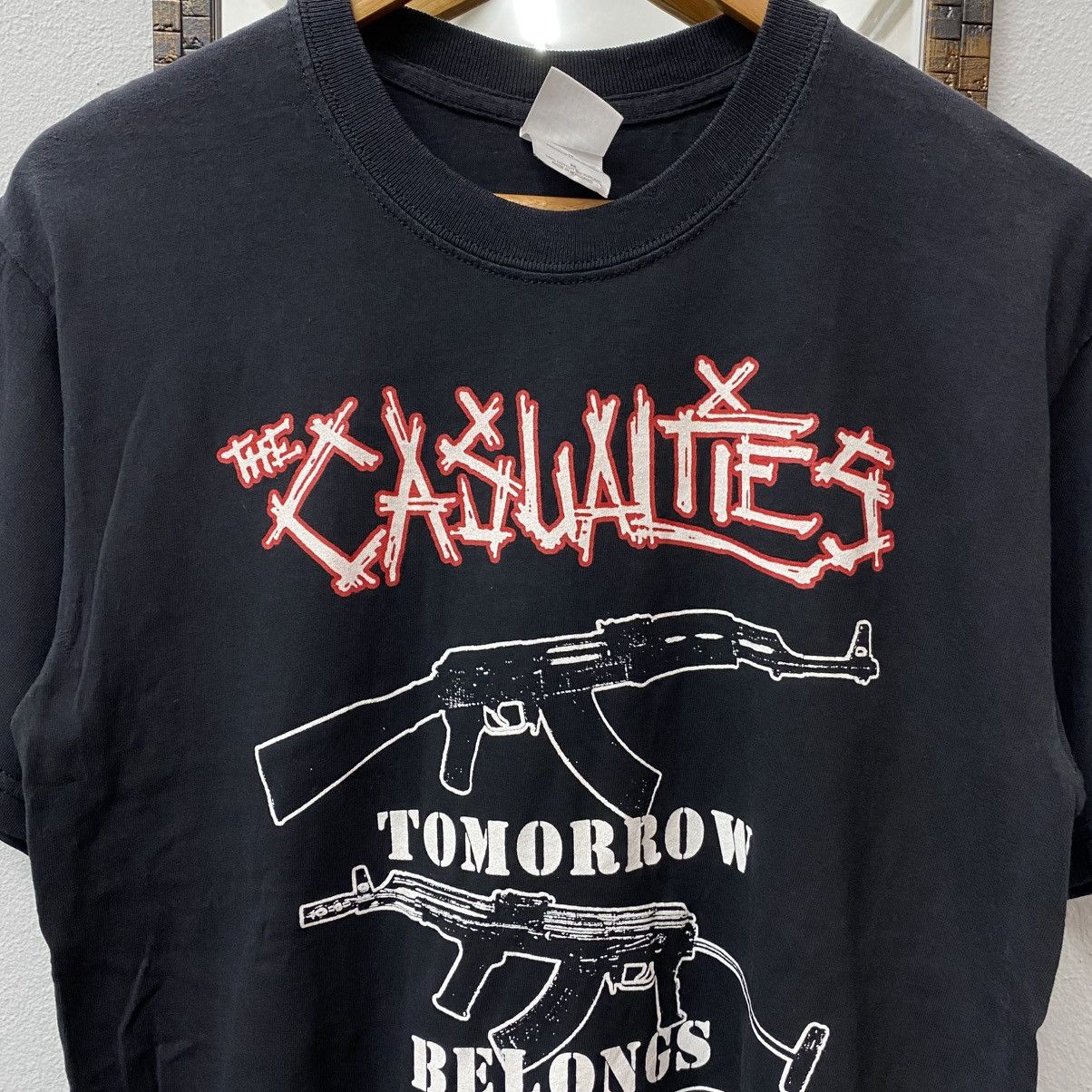 Band Tees Vintage 00s THE CASUALTIES Tomorrow Belongs To Us Tour Tee Size US M / EU 48-50 / 2 - 2 Thumbnail
